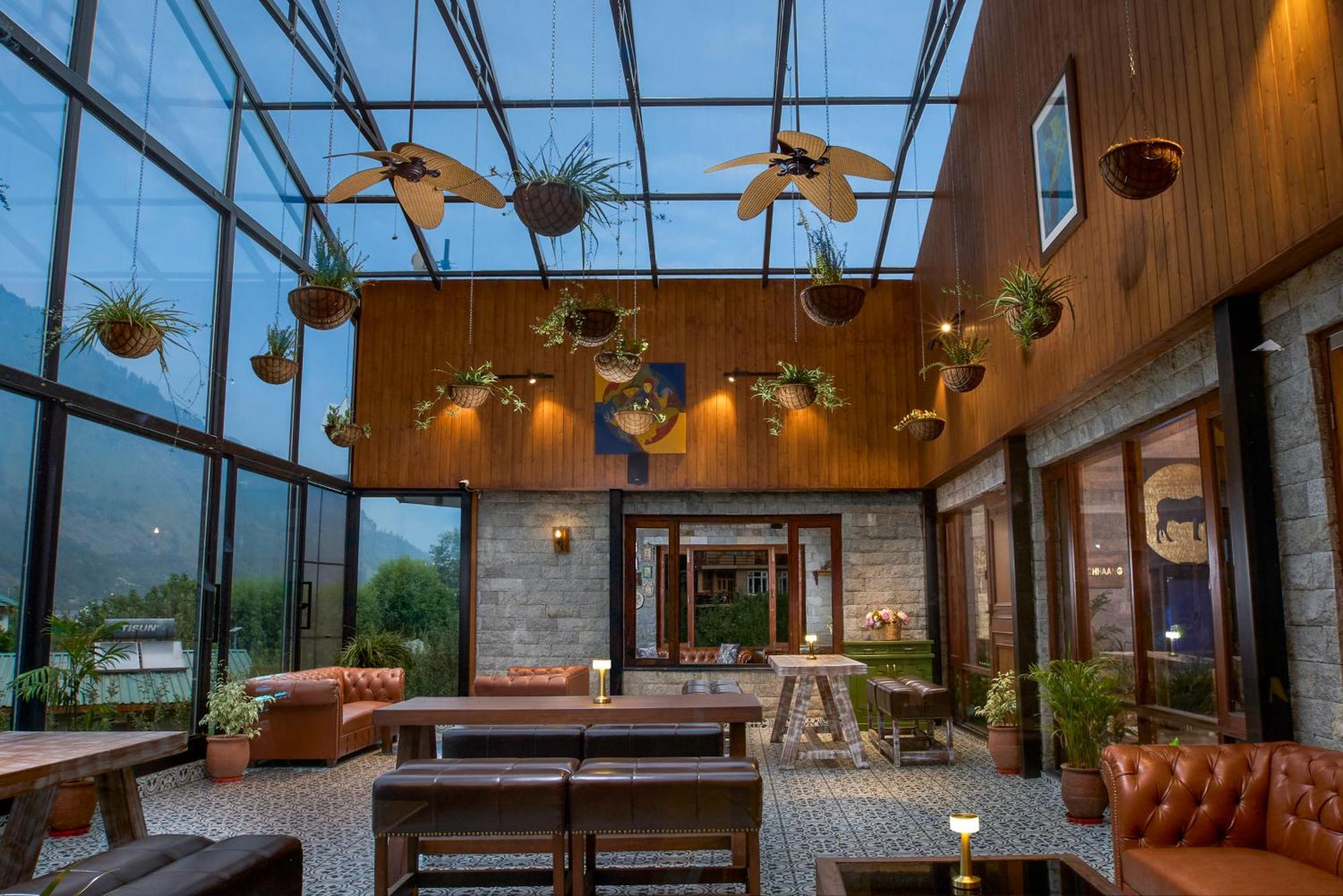 Resort Larisa Resort Manali Manali (Himachal Pradesh)