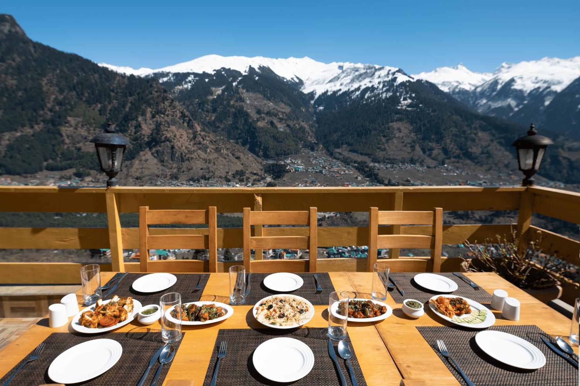 Vivaan The Sunrise Hotel Manali (Himachal Pradesh)
