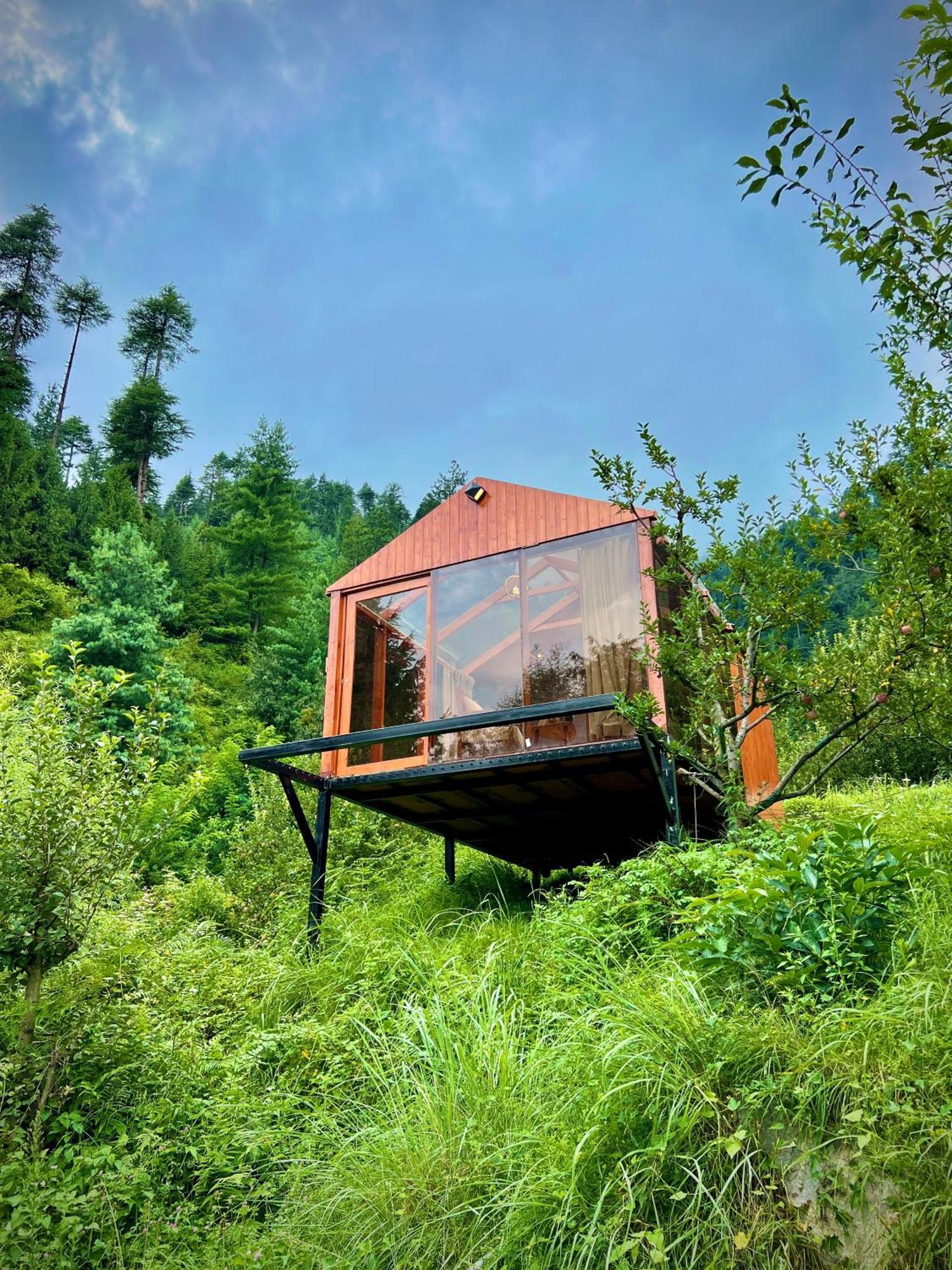 Glass By Urban Monk- Unique Centrally Heated With Electric Blankets Resort Manali (Himachal Pradesh)