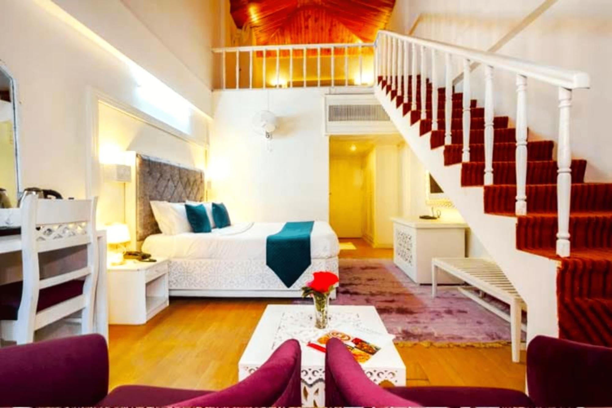 Snow Princess Hotel Manali (Himachal Pradesh)
