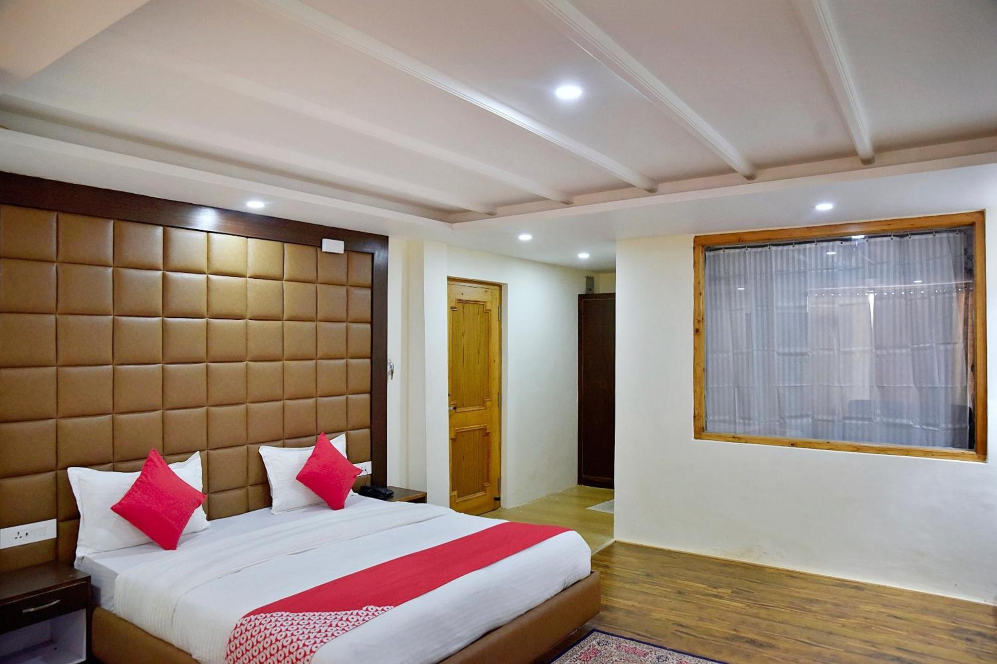 Collection O Whistling Winds Hotel Manali (Himachal Pradesh)