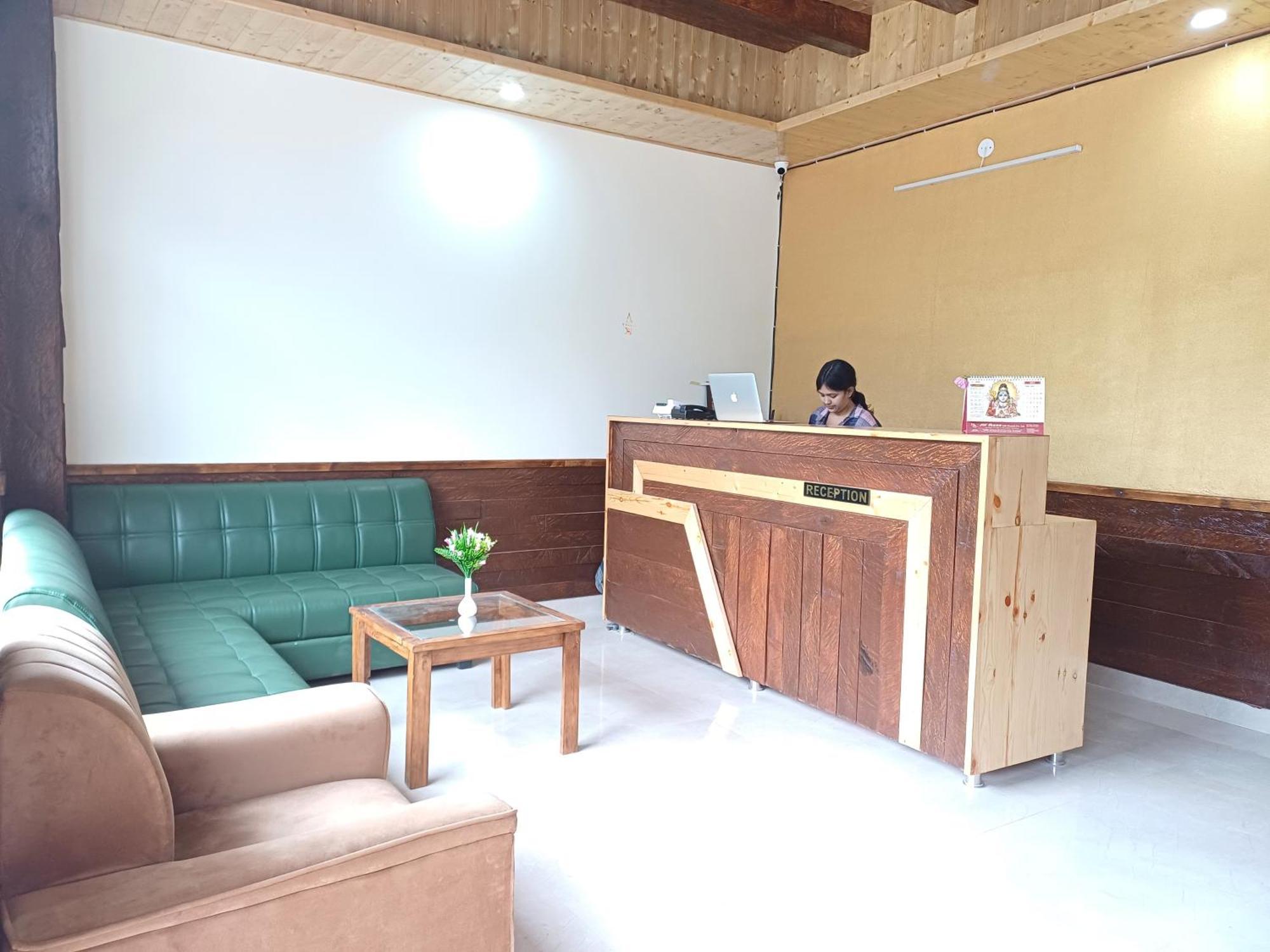 Triengle Hights Apartment Manali (Himachal Pradesh)