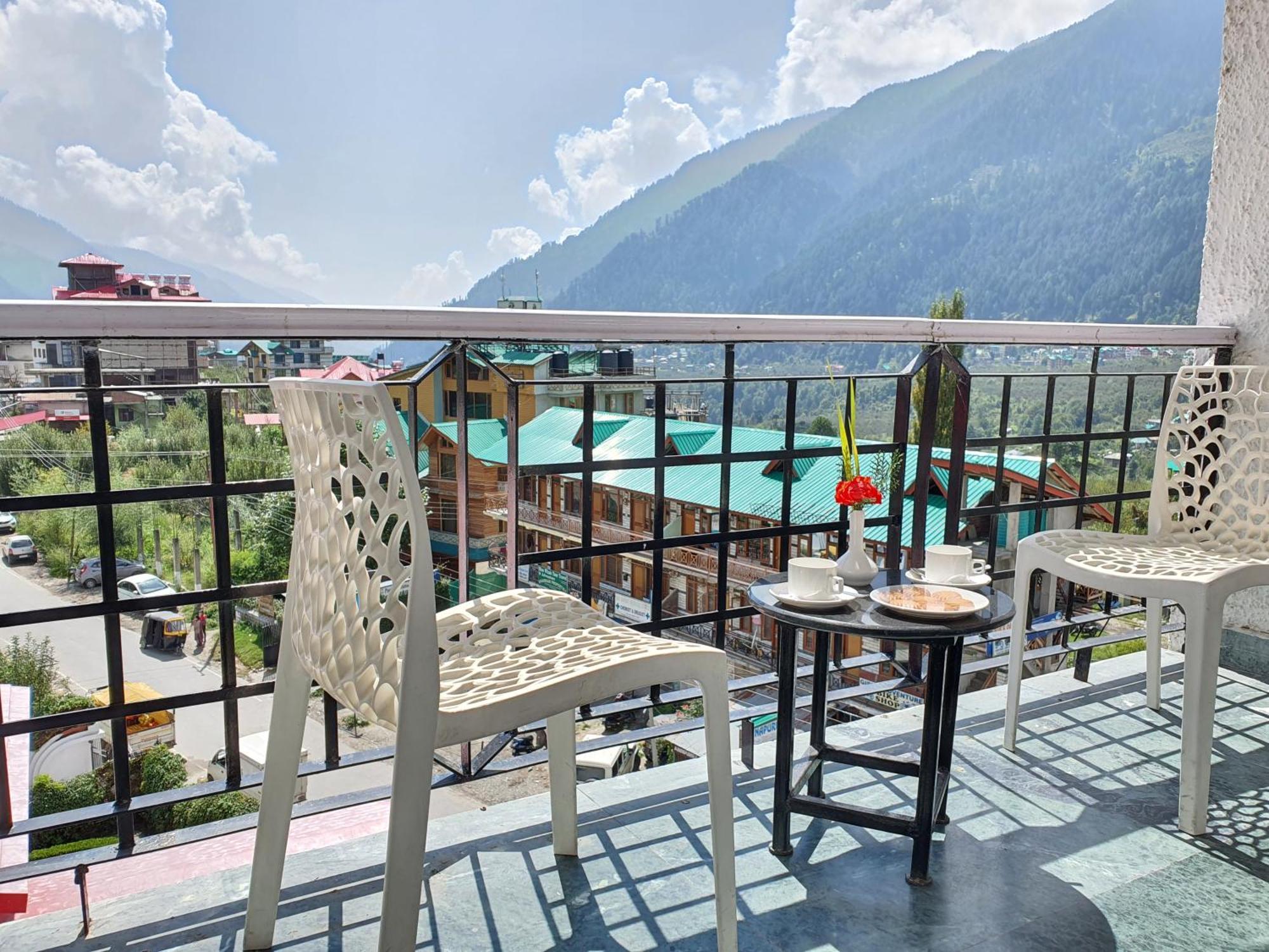 Resort De Vivendi With 35000 Sqft Open Lawn With Bbq 4*