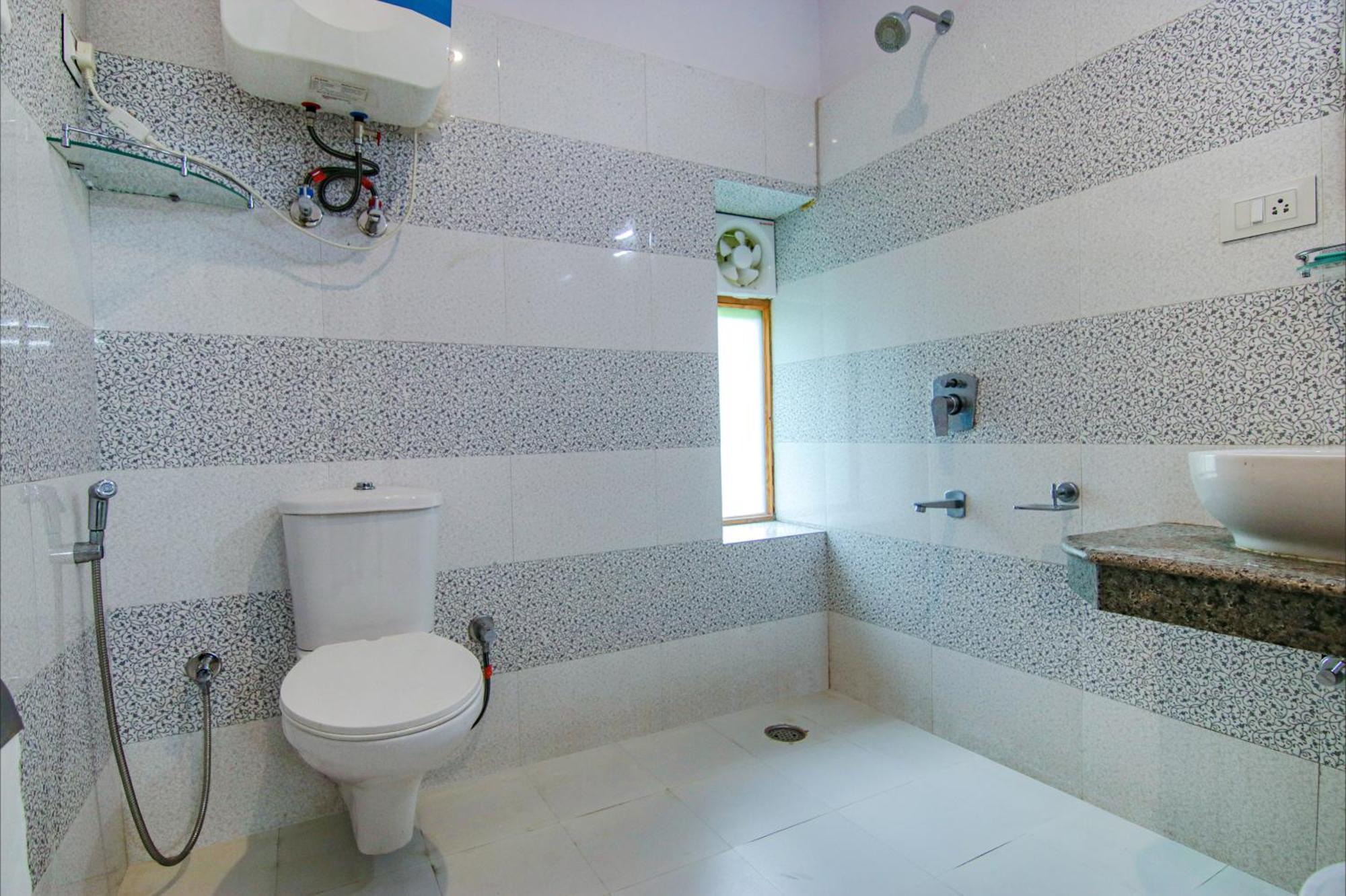 Fabhotel Arigato Bed & Breakfast *