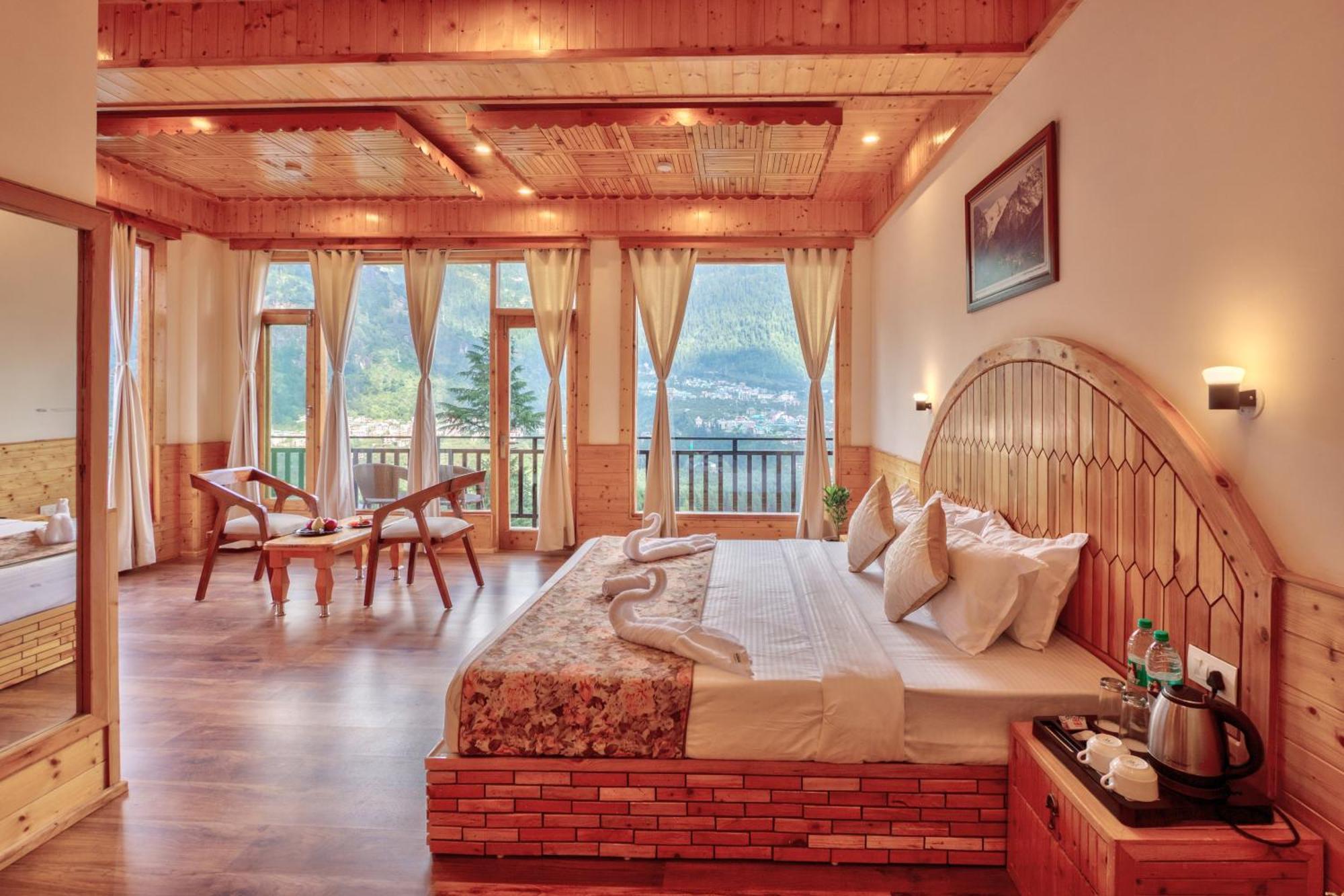 Manor Hotel 3*