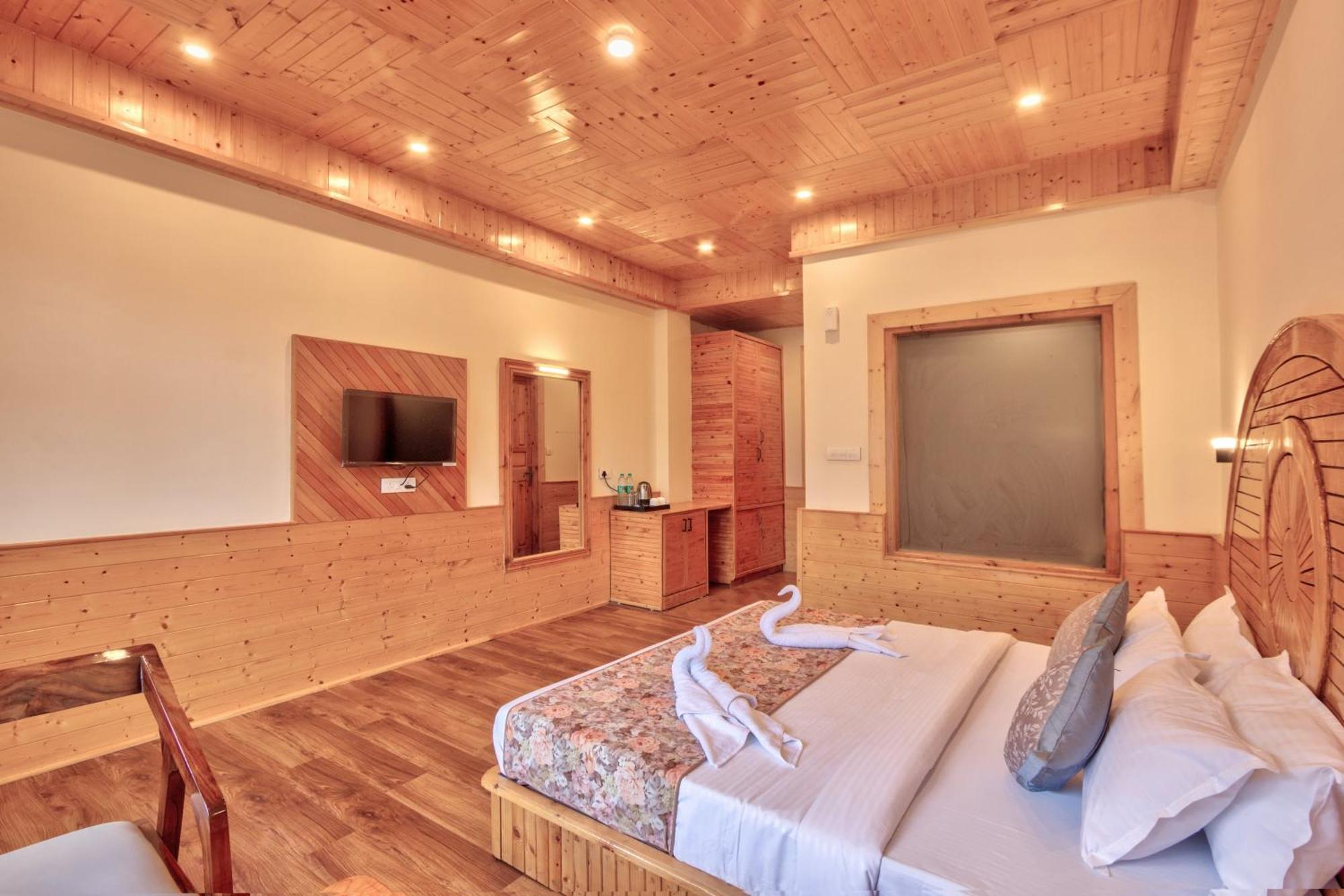 Manor Hotel 3*