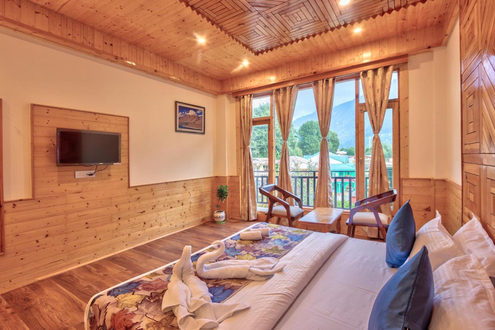 Manor Hotel Manali (Himachal Pradesh)