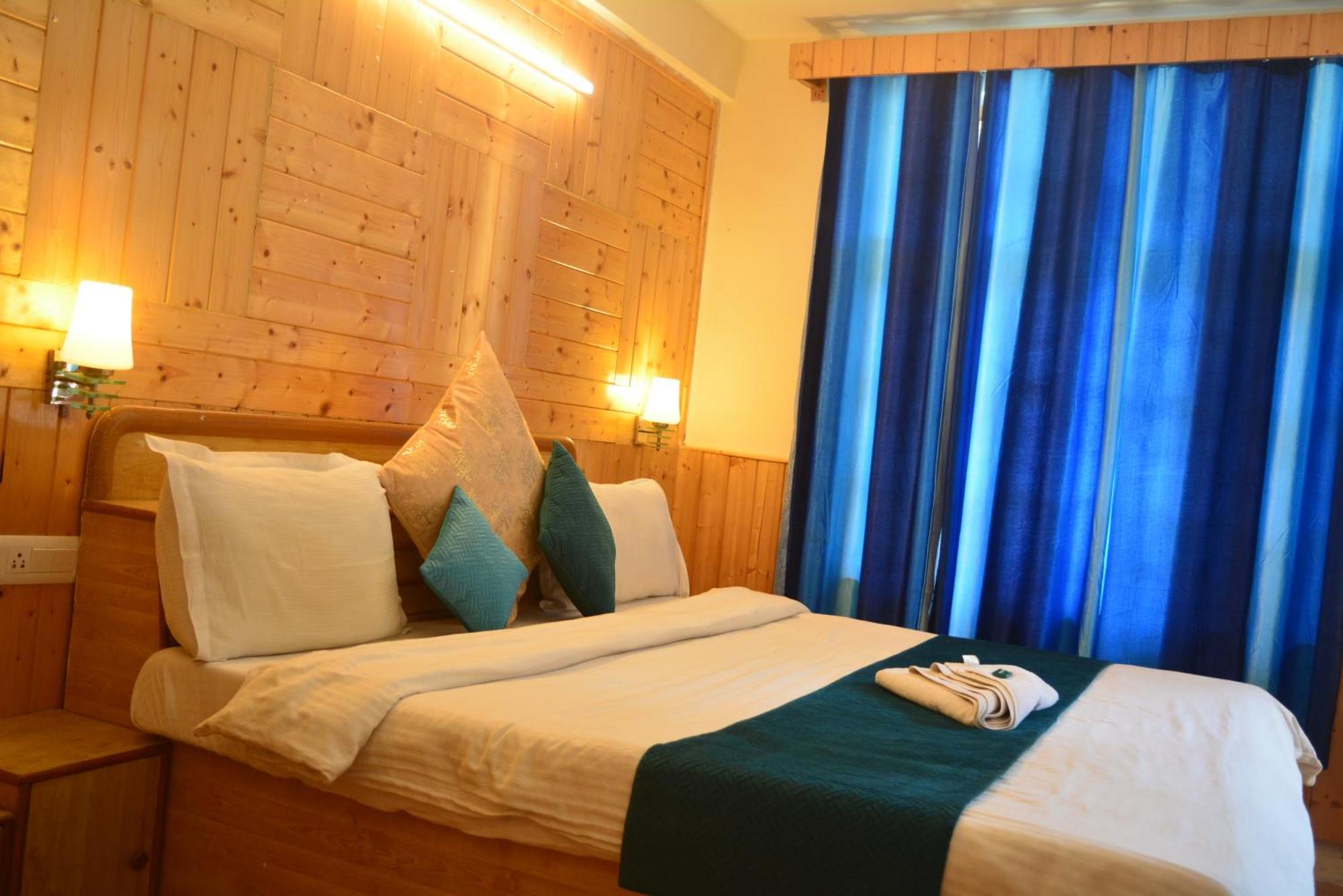 Neelgiri - Diaries Hotel Manali (Himachal Pradesh)