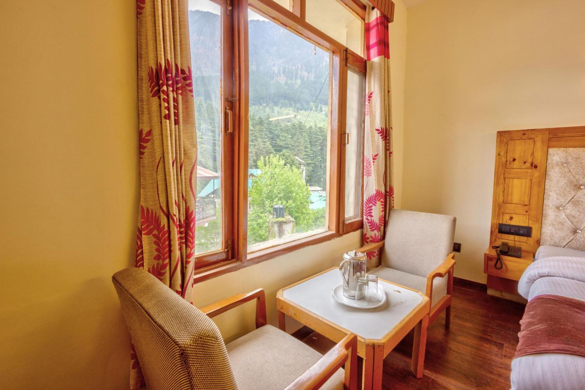 Royal The Mall Hotel Manali (Himachal Pradesh)