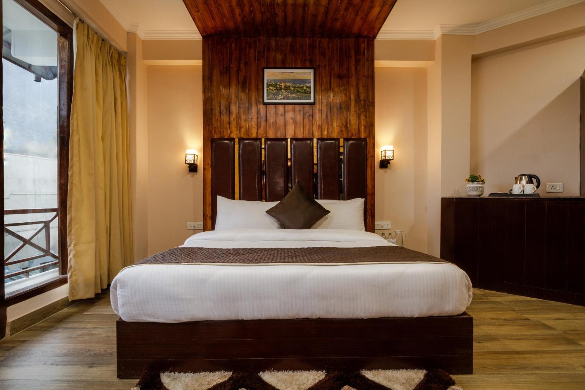 The Spruce Mansion Hotel