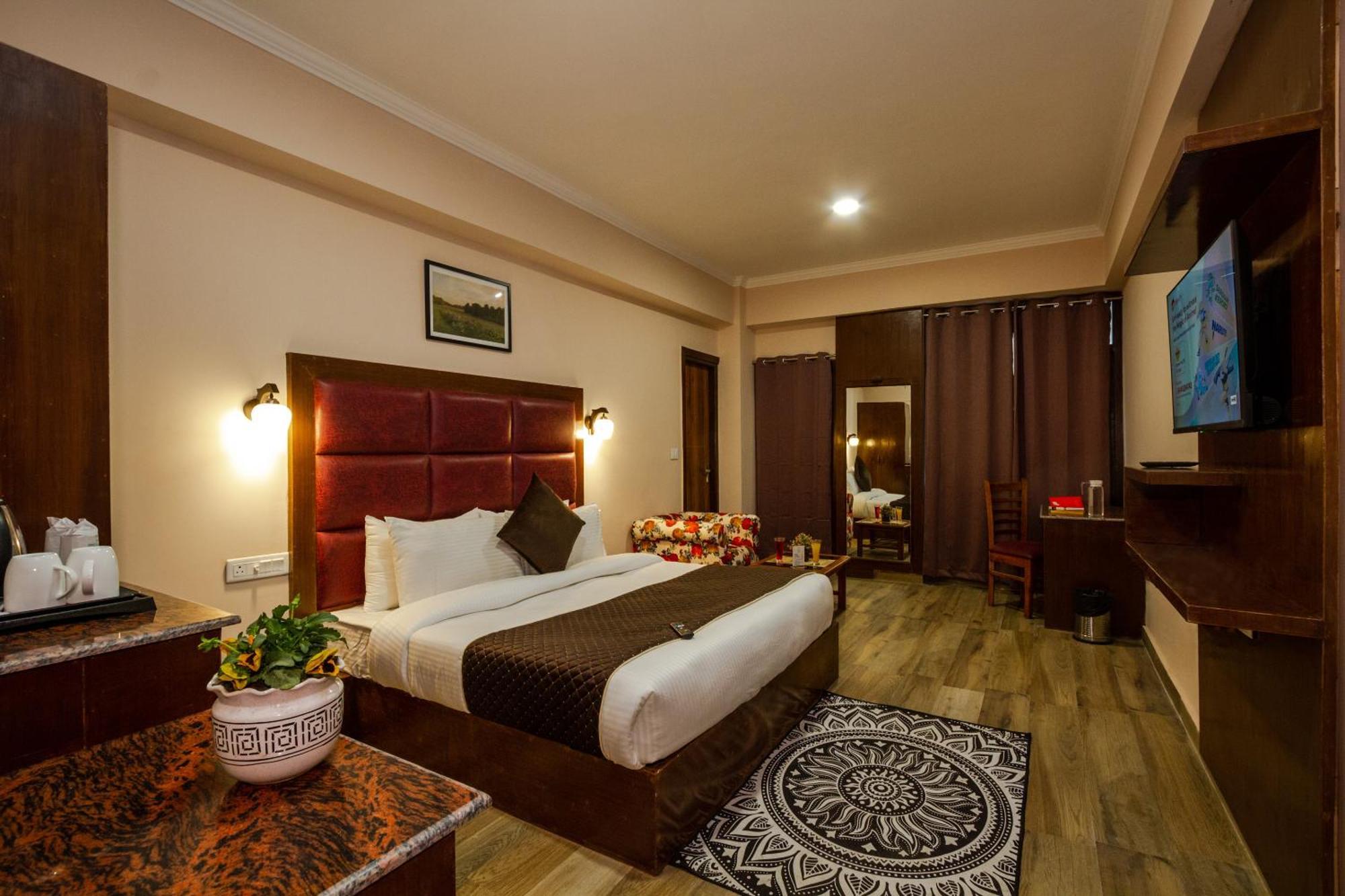 The Spruce Mansion Manali (Himachal Pradesh)