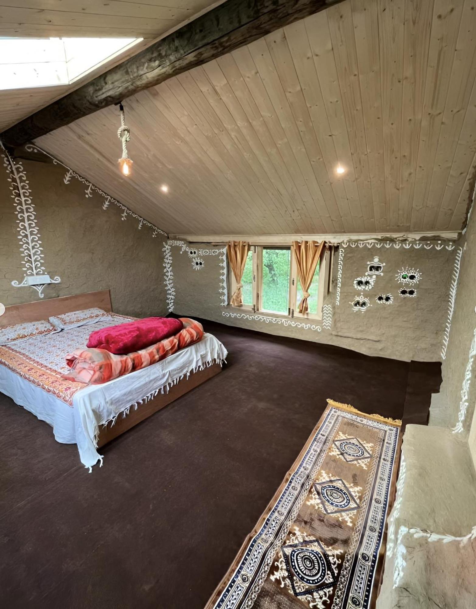 C6manali Hostel Manali (Himachal Pradesh)