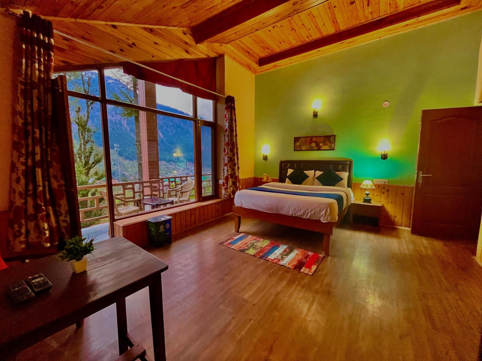 Hotel The Manu Emerald # # Selling In # Peaceful Heritage Cozy # Lawn With Bonfire # Awarded Manali (Himachal Pradesh)