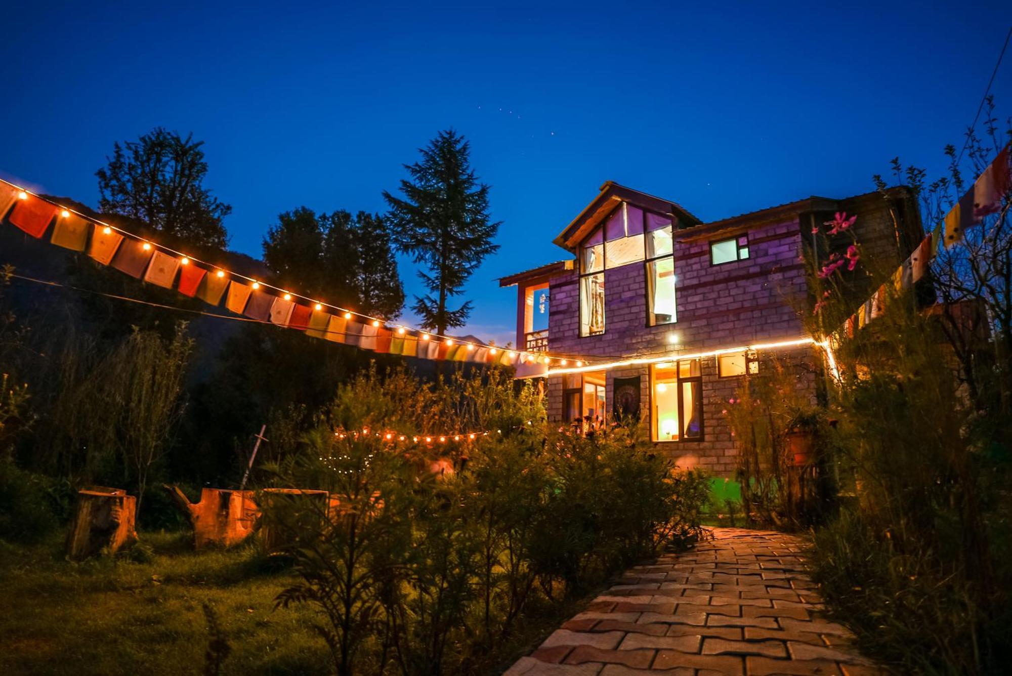The Manu Emerald # # Selling In # Peaceful Heritage Cozy # Lawn With Bonfire # Awarded Hotel 4*