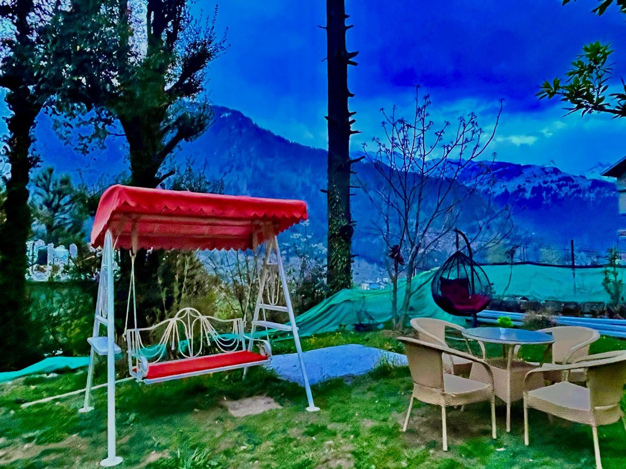 The Manu Emerald # # Selling In # Peaceful Heritage Cozy # Lawn With Bonfire # Awarded 4*