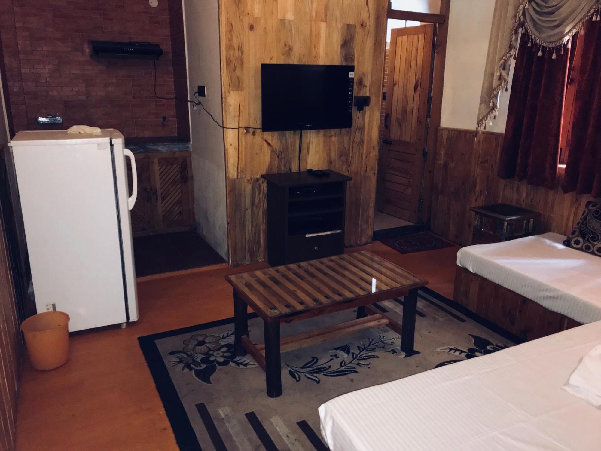 Hotel The Manu Emerald # # Selling In # Peaceful Heritage Cozy # Lawn With Bonfire # Awarded Manali (Himachal Pradesh)