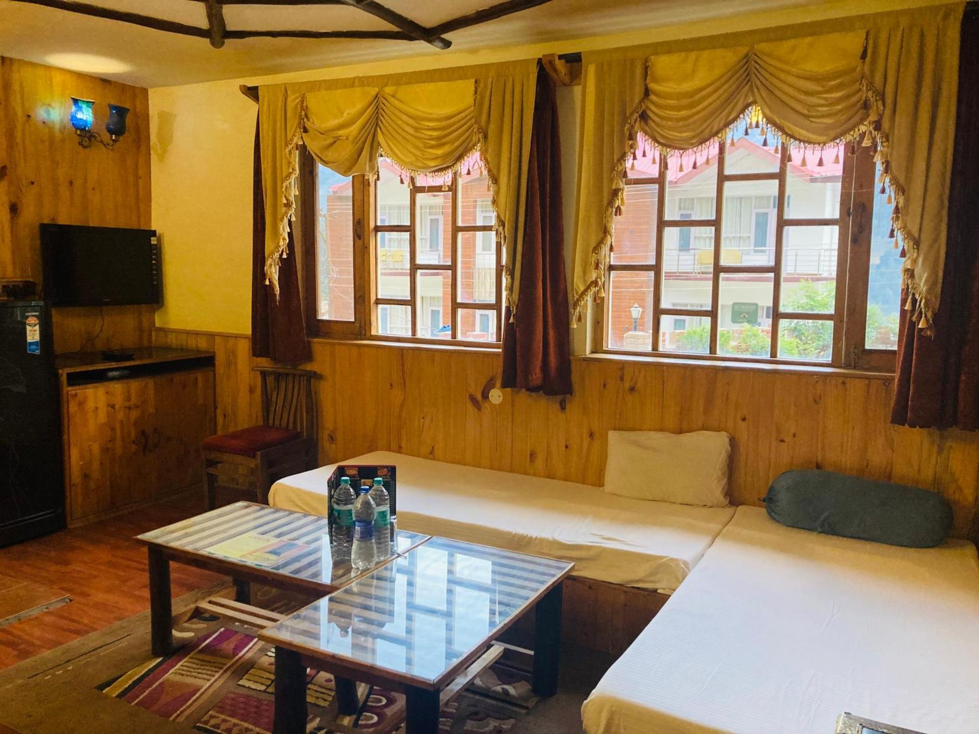 The Manu Emerald # # Selling In # Peaceful Heritage Cozy # Lawn With Bonfire # Awarded Hotel 4*