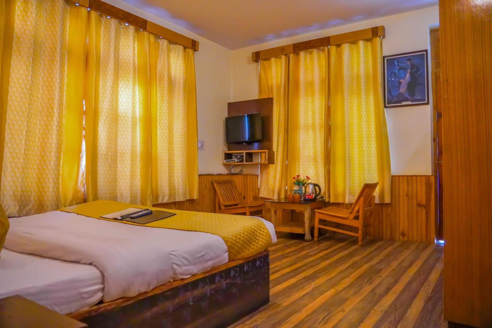 4bhkitchen I Mountainview I Pet Friendly I Garden Manali (Himachal Pradesh)