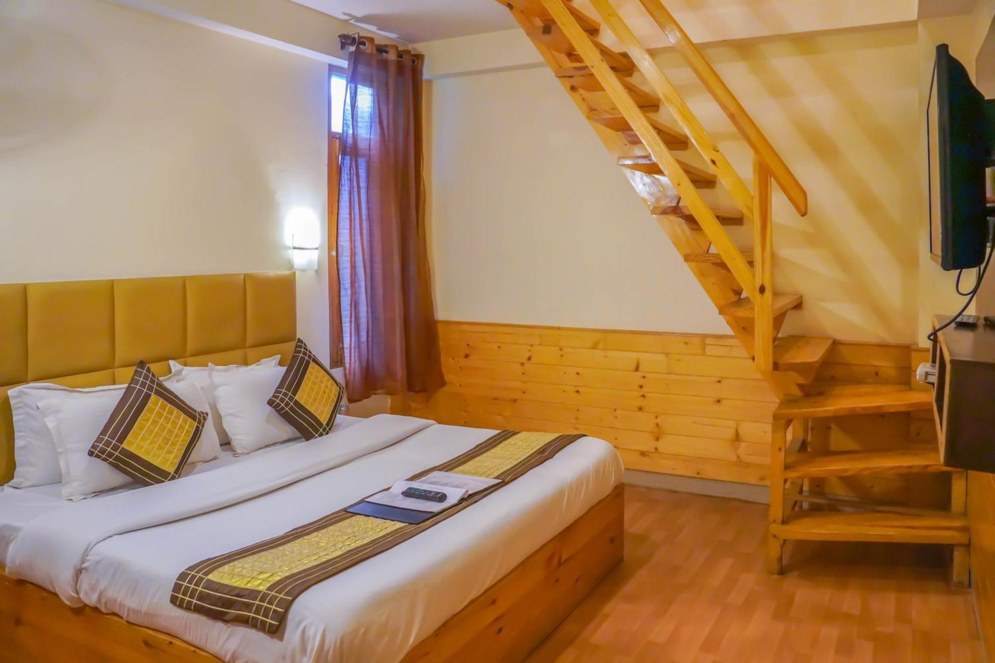 4bhkitchen I Mountainview I Pet Friendly I Garden Manali (Himachal Pradesh)