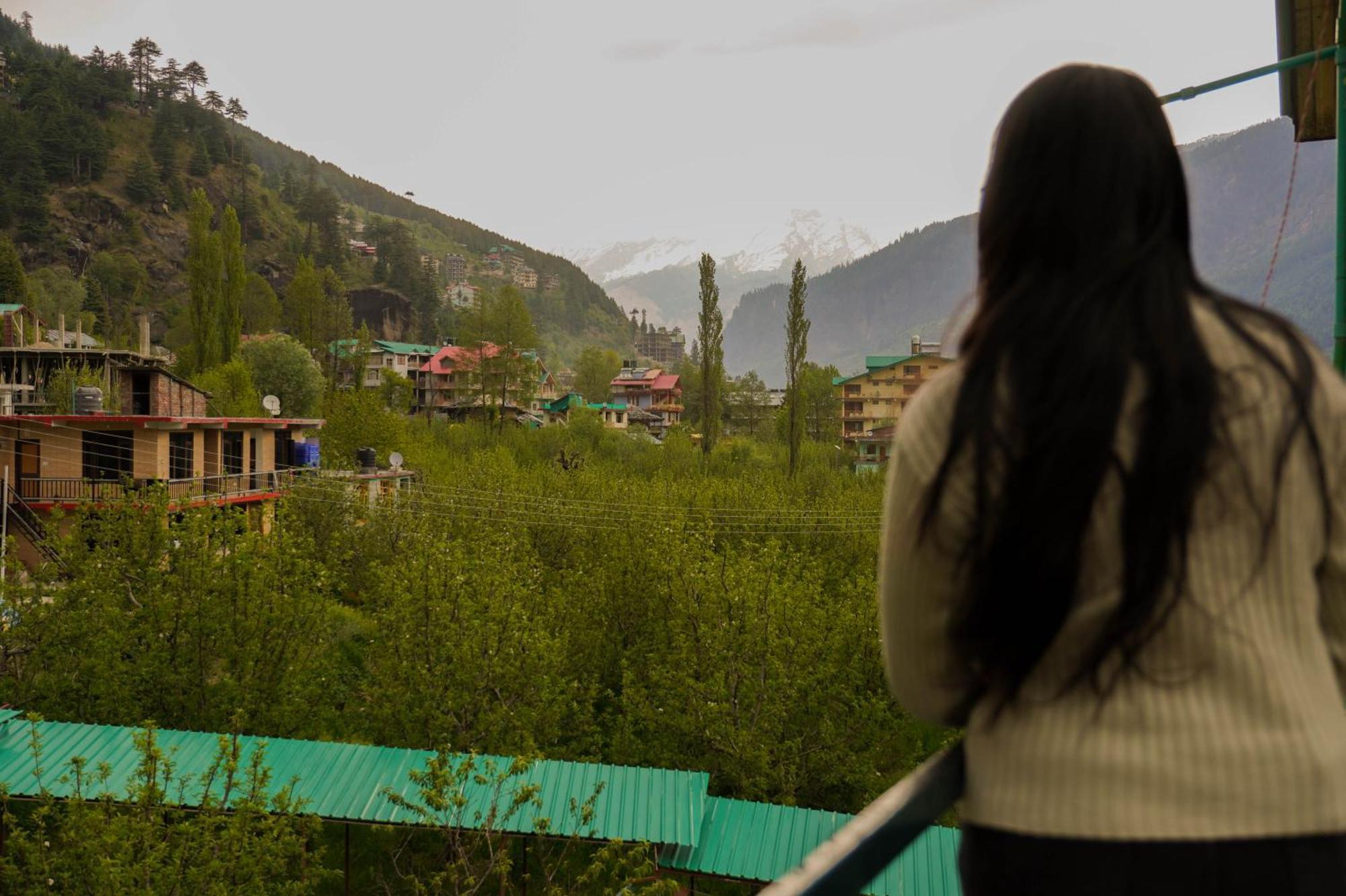 4bhkitchen I Mountainview I Pet Friendly I Garden Manali (Himachal Pradesh)