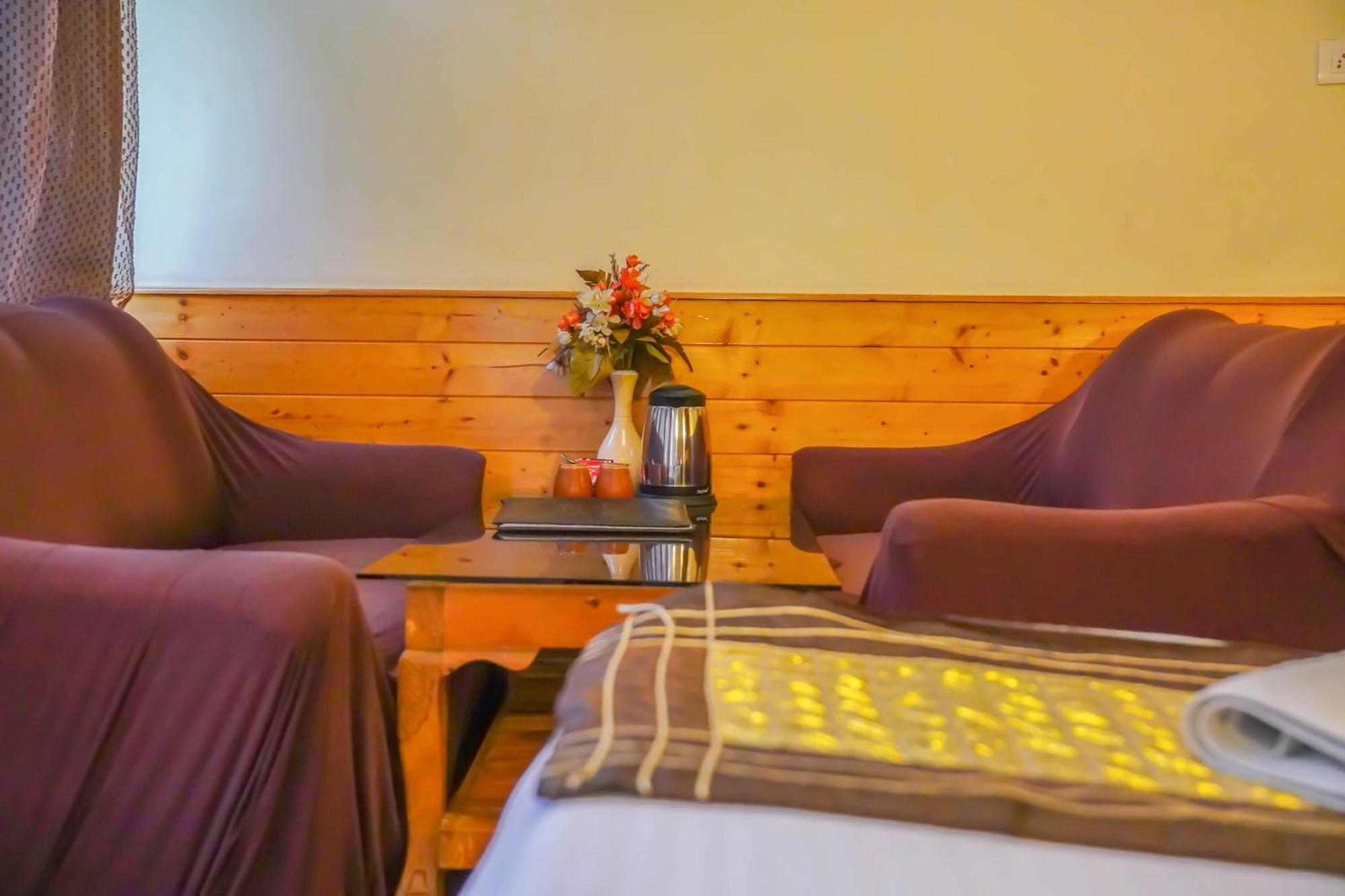 4bhkitchen I Mountainview I Pet Friendly I Garden Apartment