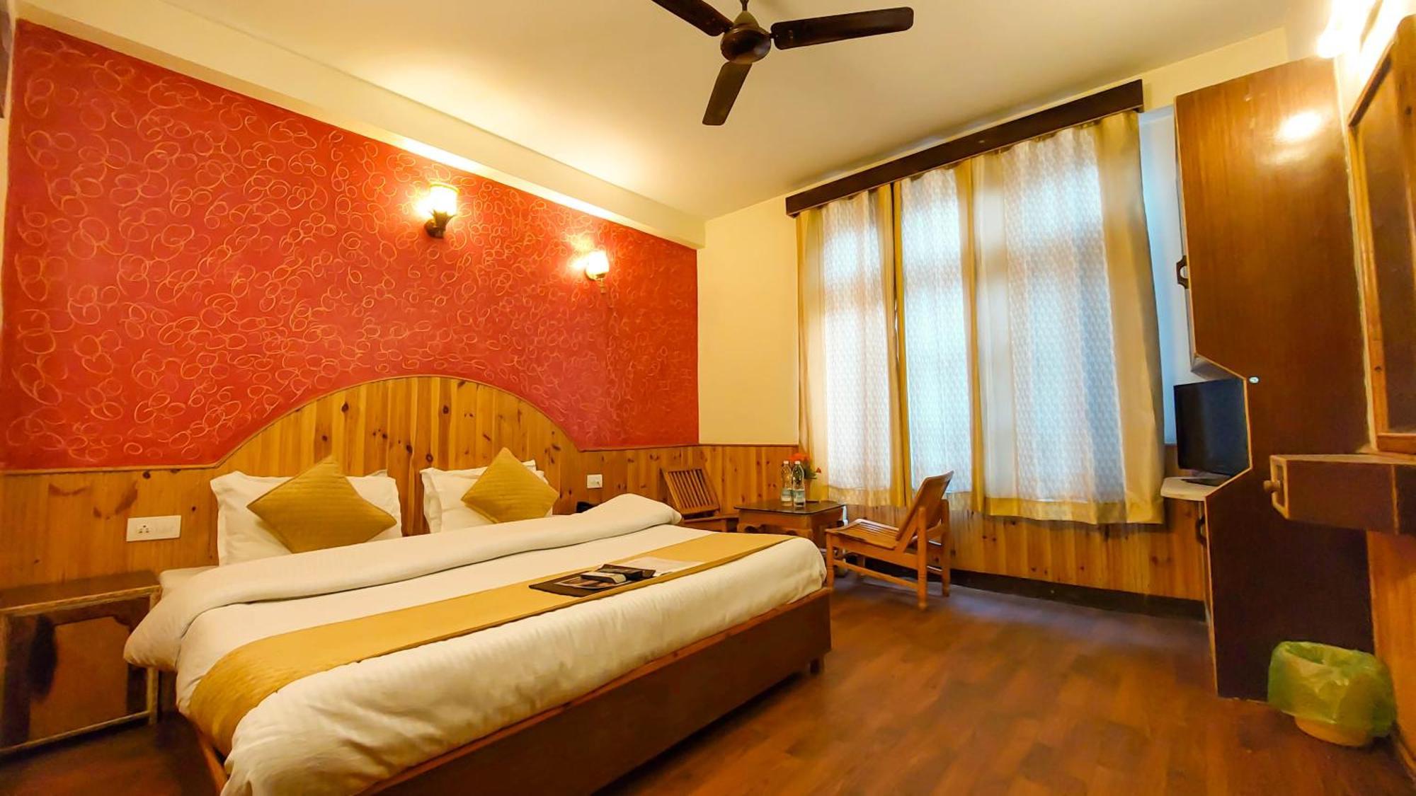 Apartment 4bhkitchen I Mountainview I Pet Friendly I Garden