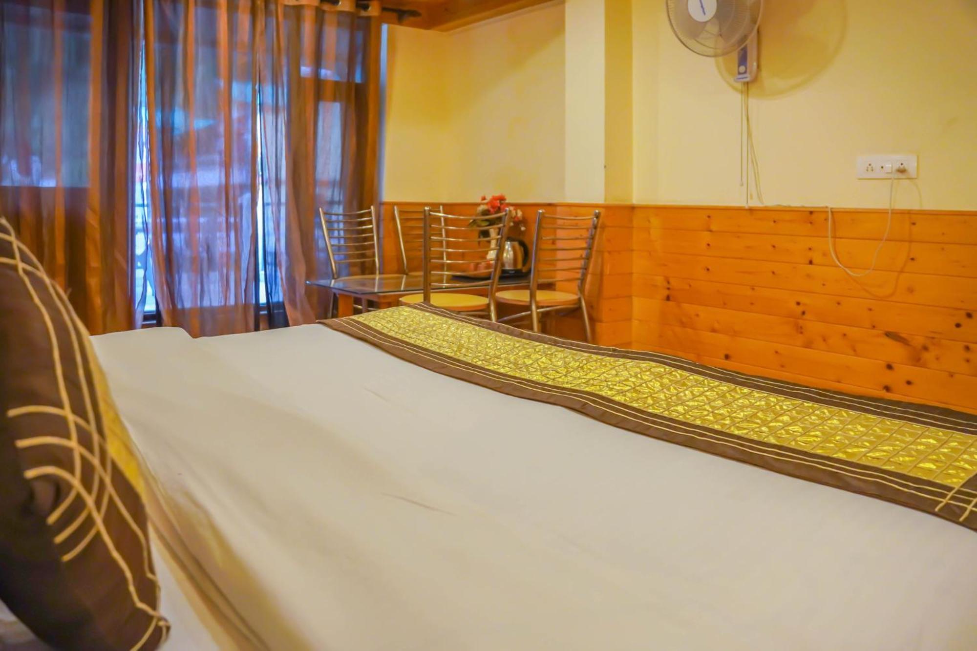 4bhkitchen I Mountainview I Pet Friendly I Garden Apartment Manali (Himachal Pradesh)