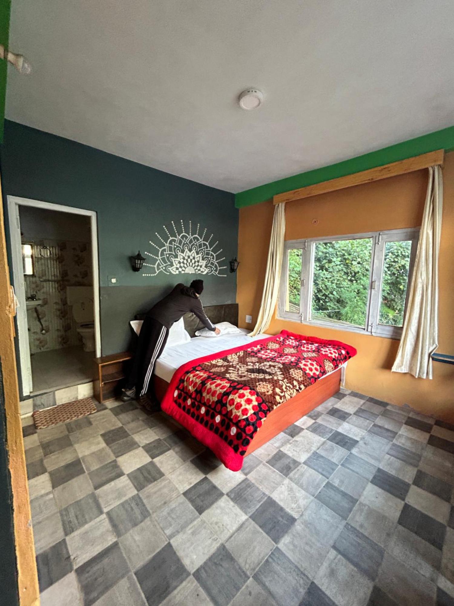 Mohini Classic Hotel, Unwind In The Nature 3* Manali (Himachal Pradesh)
