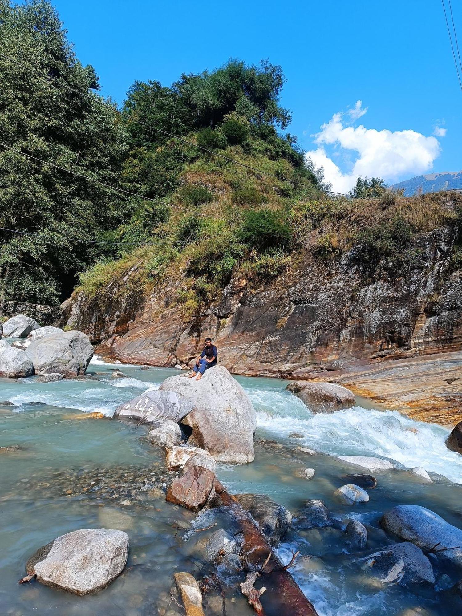 Checkpoint - Path 2 Reforming Thoughts & Hidden Trek's, Explore Srilanka Village Bed & Breakfast Manali (Himachal Pradesh)