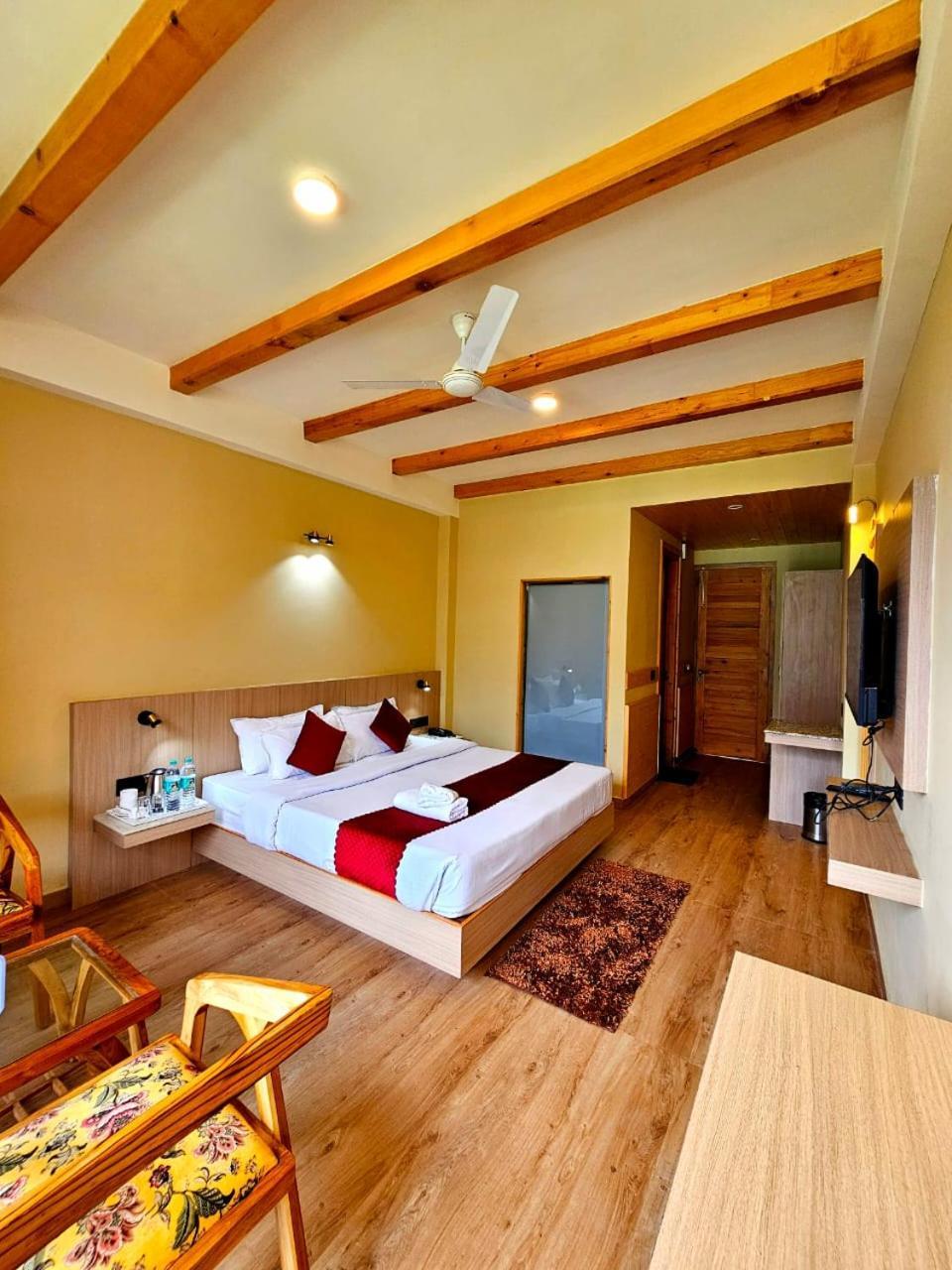Hotel Meraki Khang Manali (Himachal Pradesh)