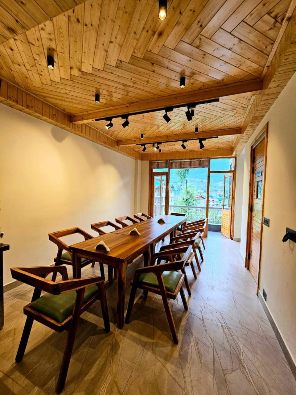Hotel Meraki Khang
