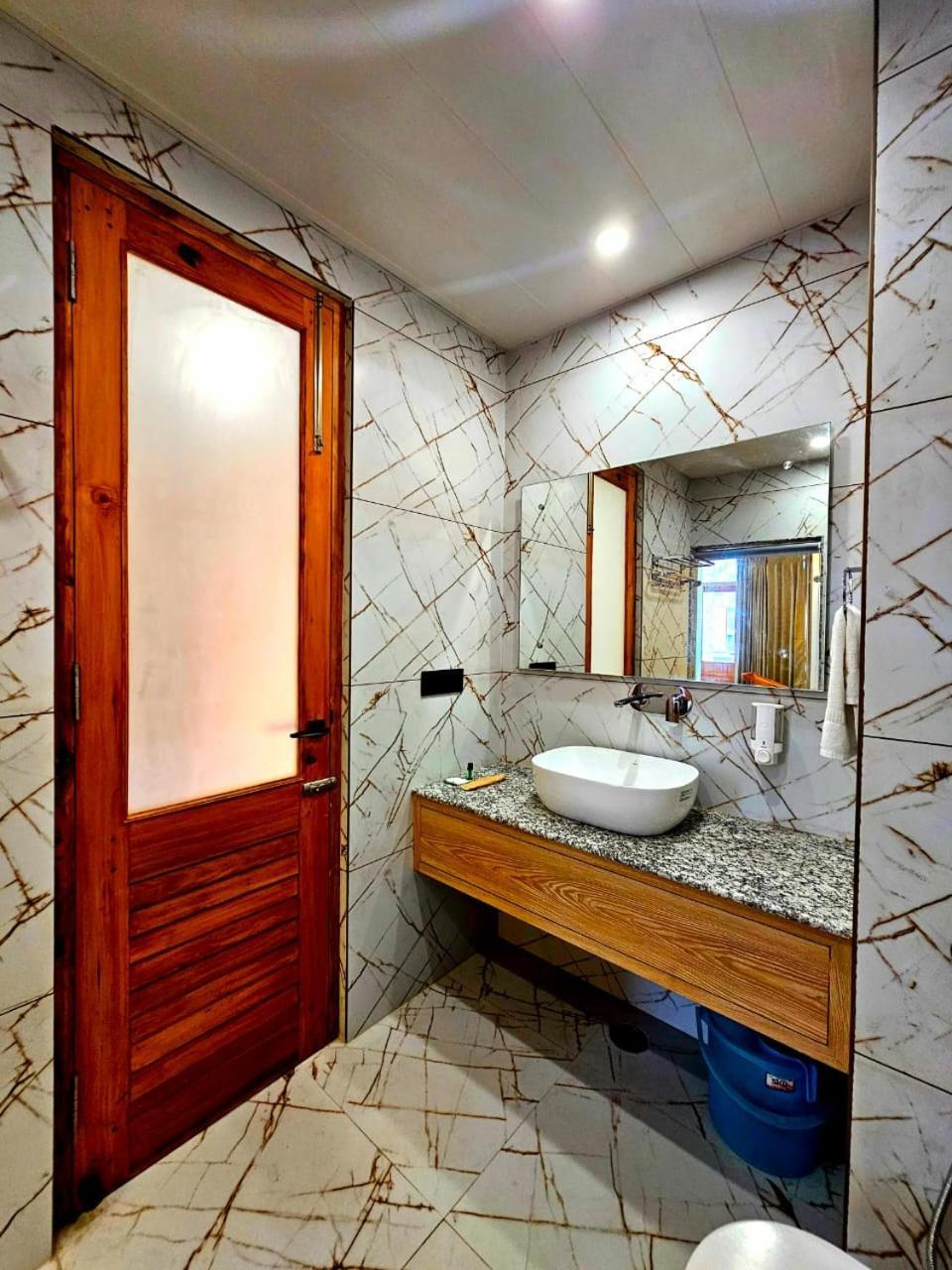 Hotel Meraki Khang Manali (Himachal Pradesh)