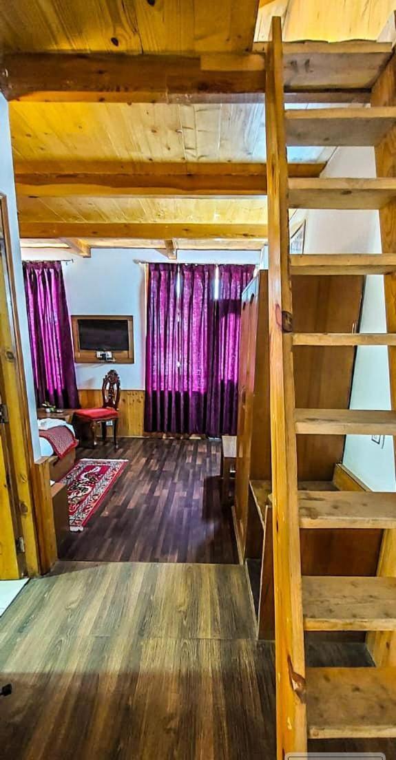 The Red Apple 3* Manali (Himachal Pradesh)