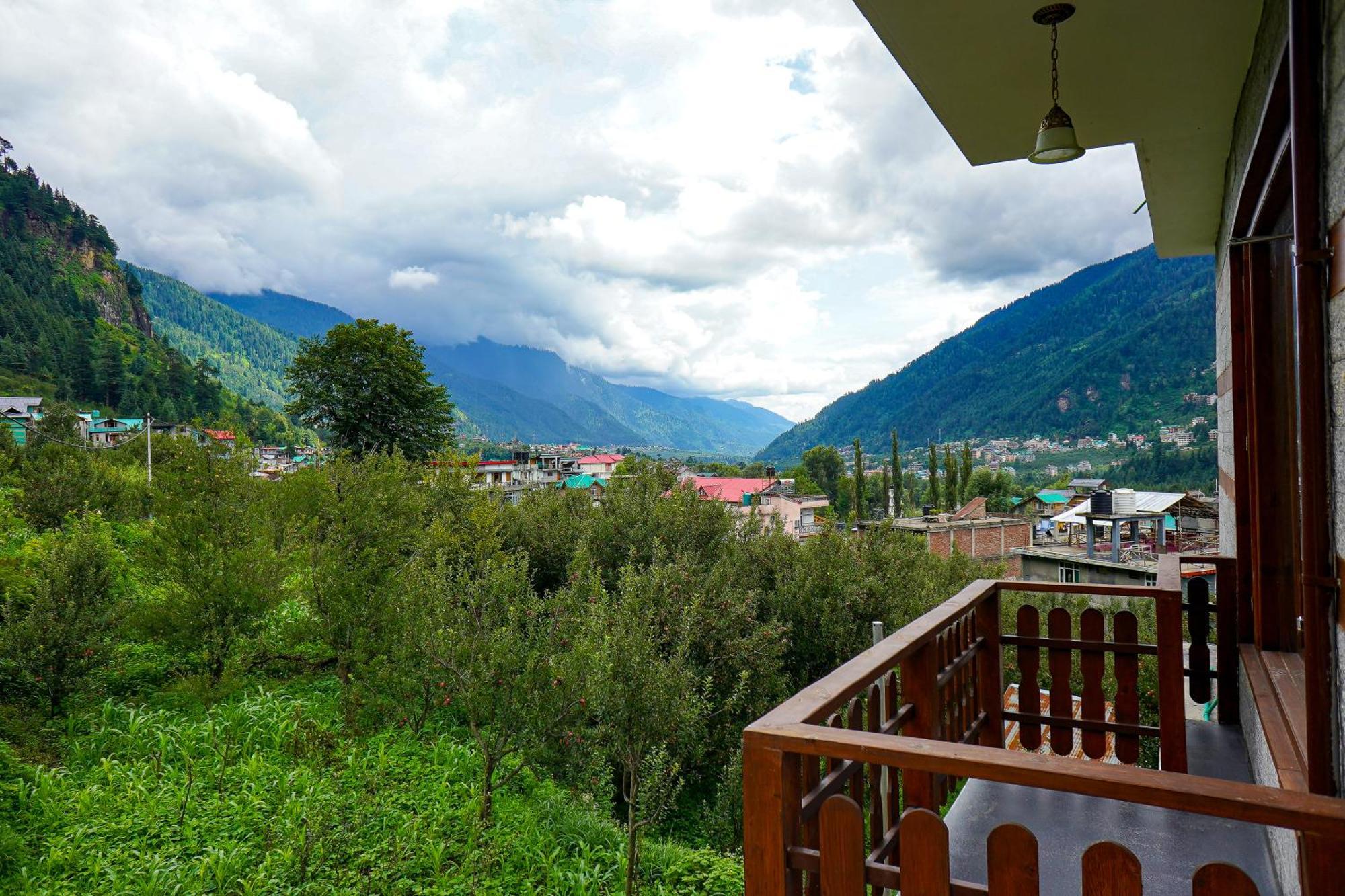 The Genial Mount, Hotel Manali (Himachal Pradesh)