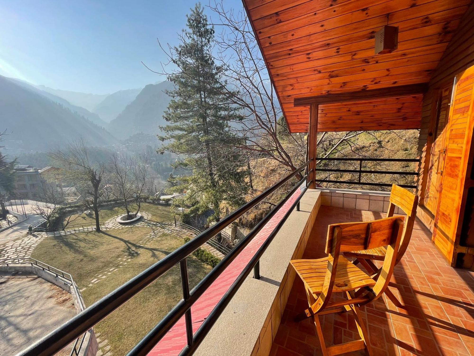 Manuallaya The & Resort Manali (Himachal Pradesh)