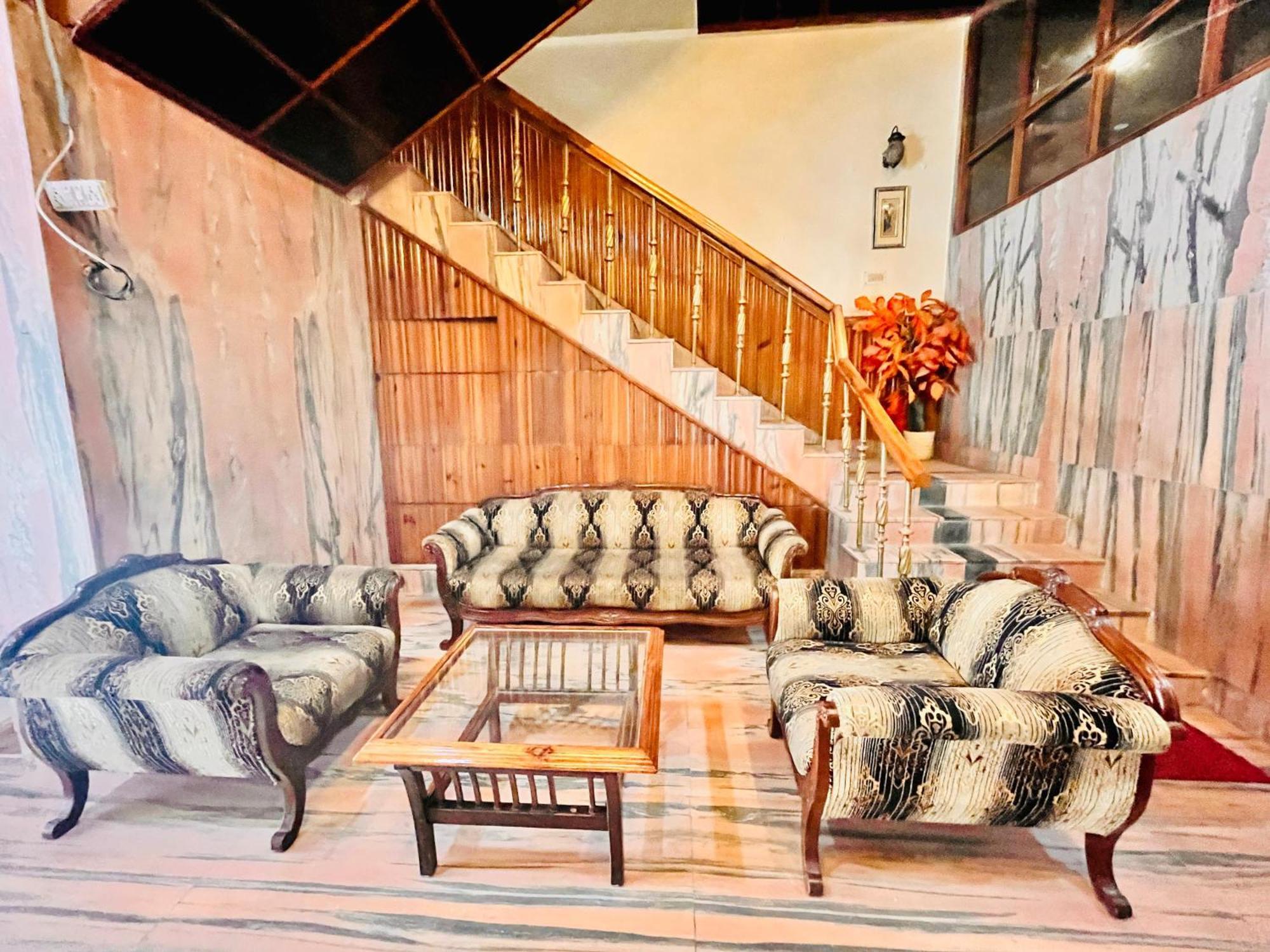 The Town View - Affordable Luxury Near Mall Road Hotel Manali (Himachal Pradesh)