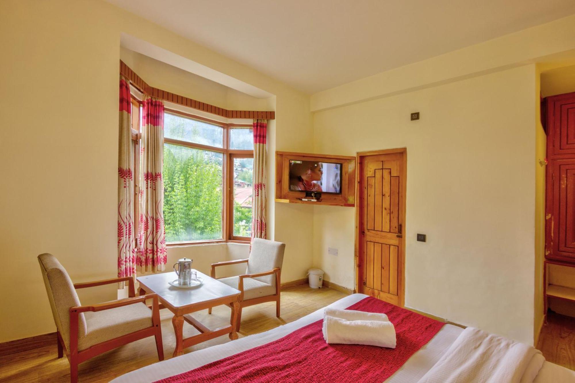 Royal The Mall Hotel Manali (Himachal Pradesh)