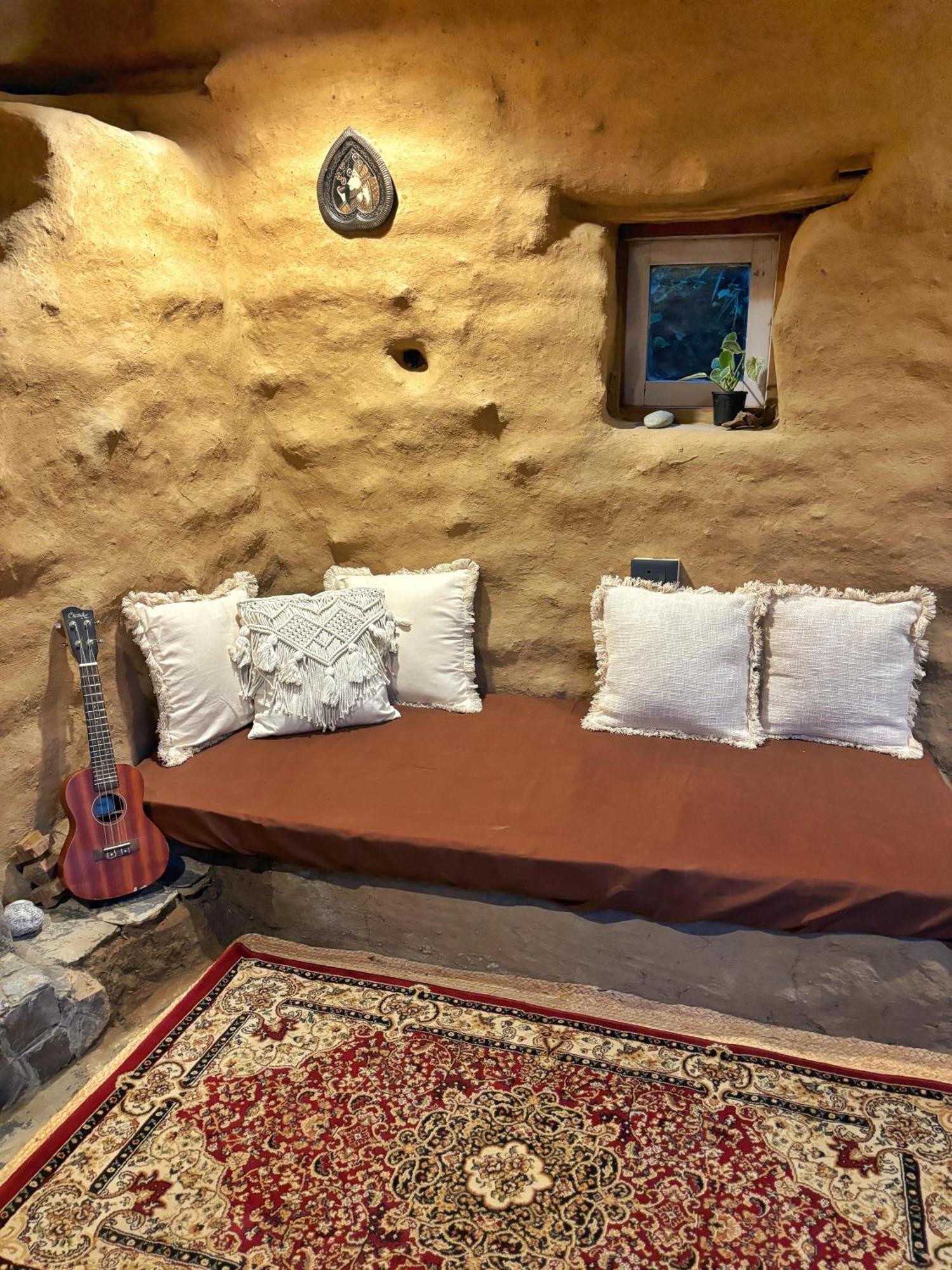 Lodge Jankis Commune Manali (Himachal Pradesh)