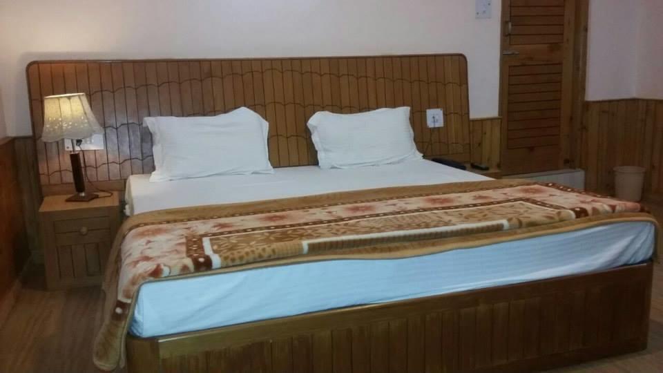 Hotel Kanyal Heights