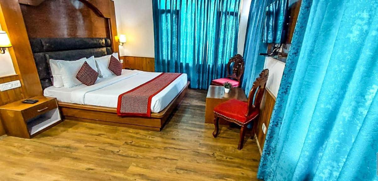 The Red Apple Hotel