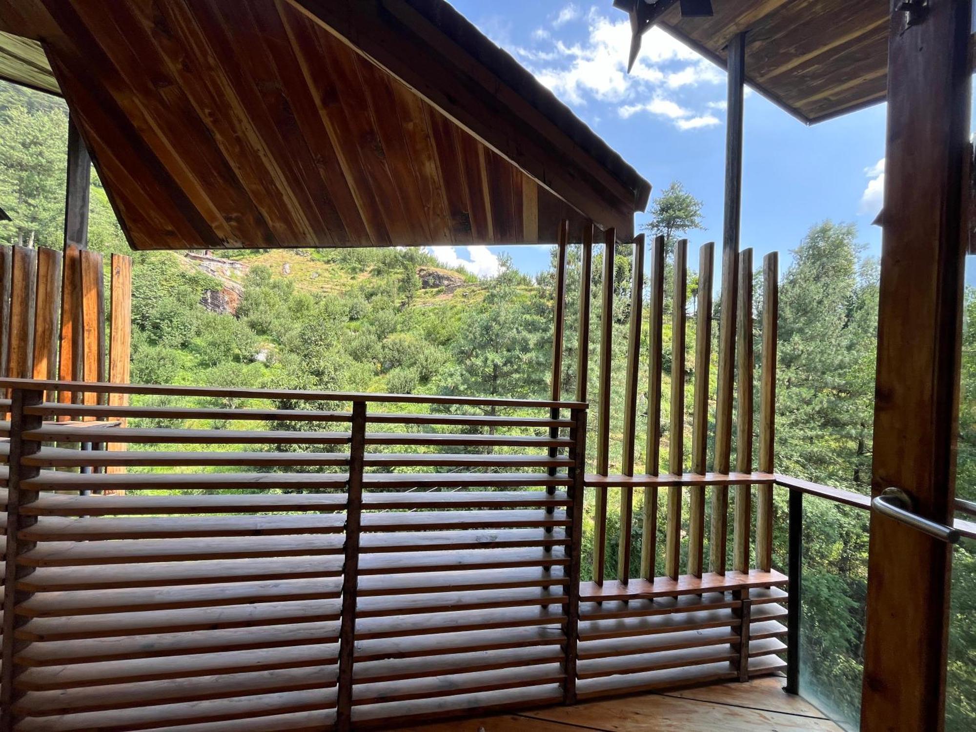Resort Manuallaya The &