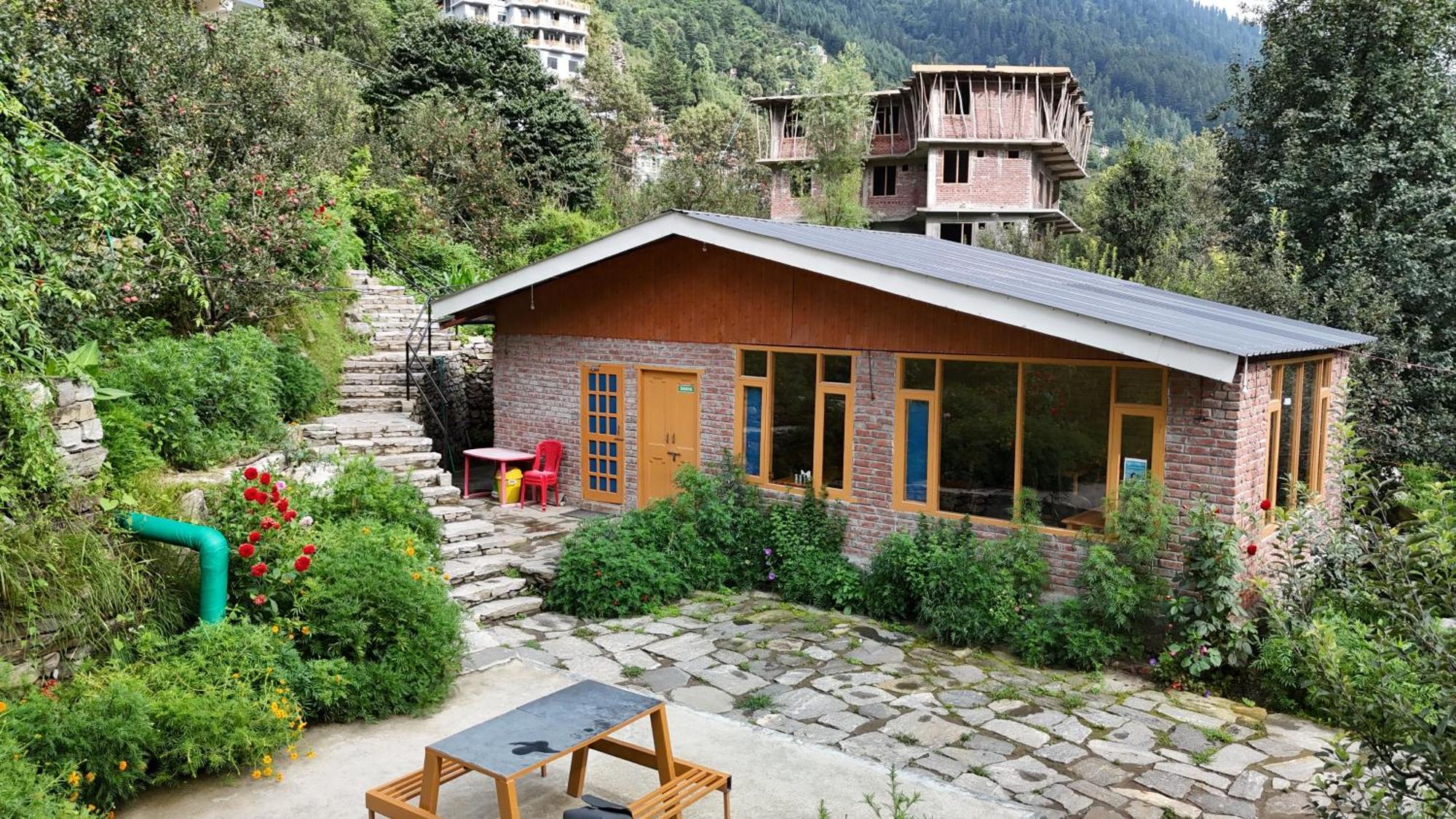 Lotus Retreat * Manali (Himachal Pradesh)