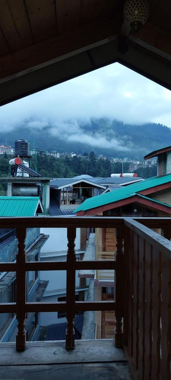 The Red Apple Hotel Manali (Himachal Pradesh)