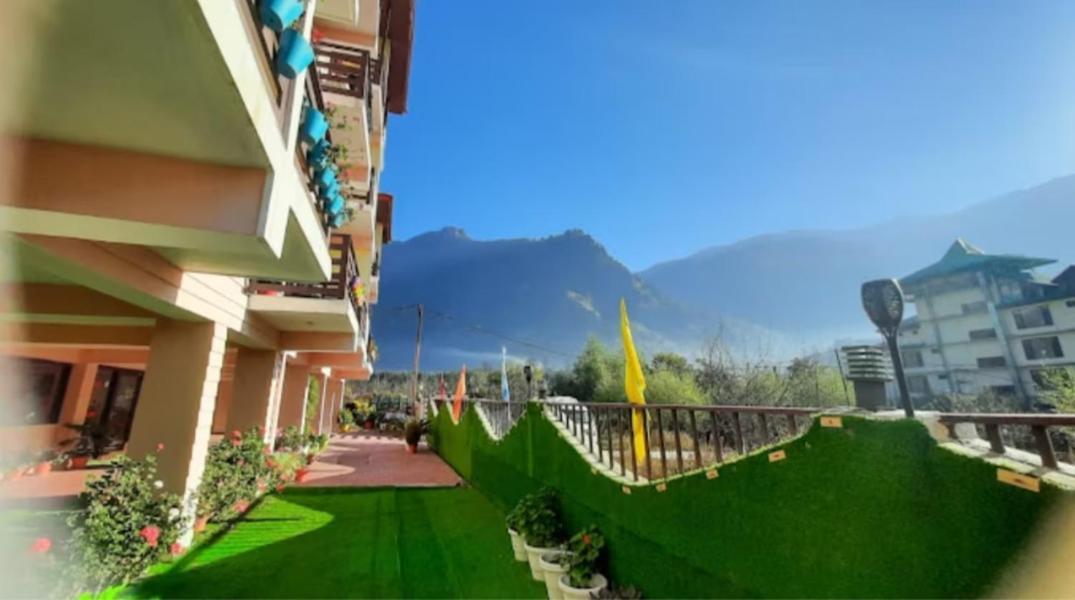 Pinaak Rosett 5* Manali (Himachal Pradesh)