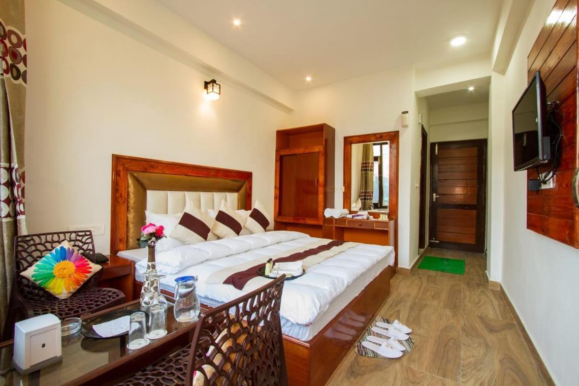 Pinaak Rosett 5* Manali (Himachal Pradesh)