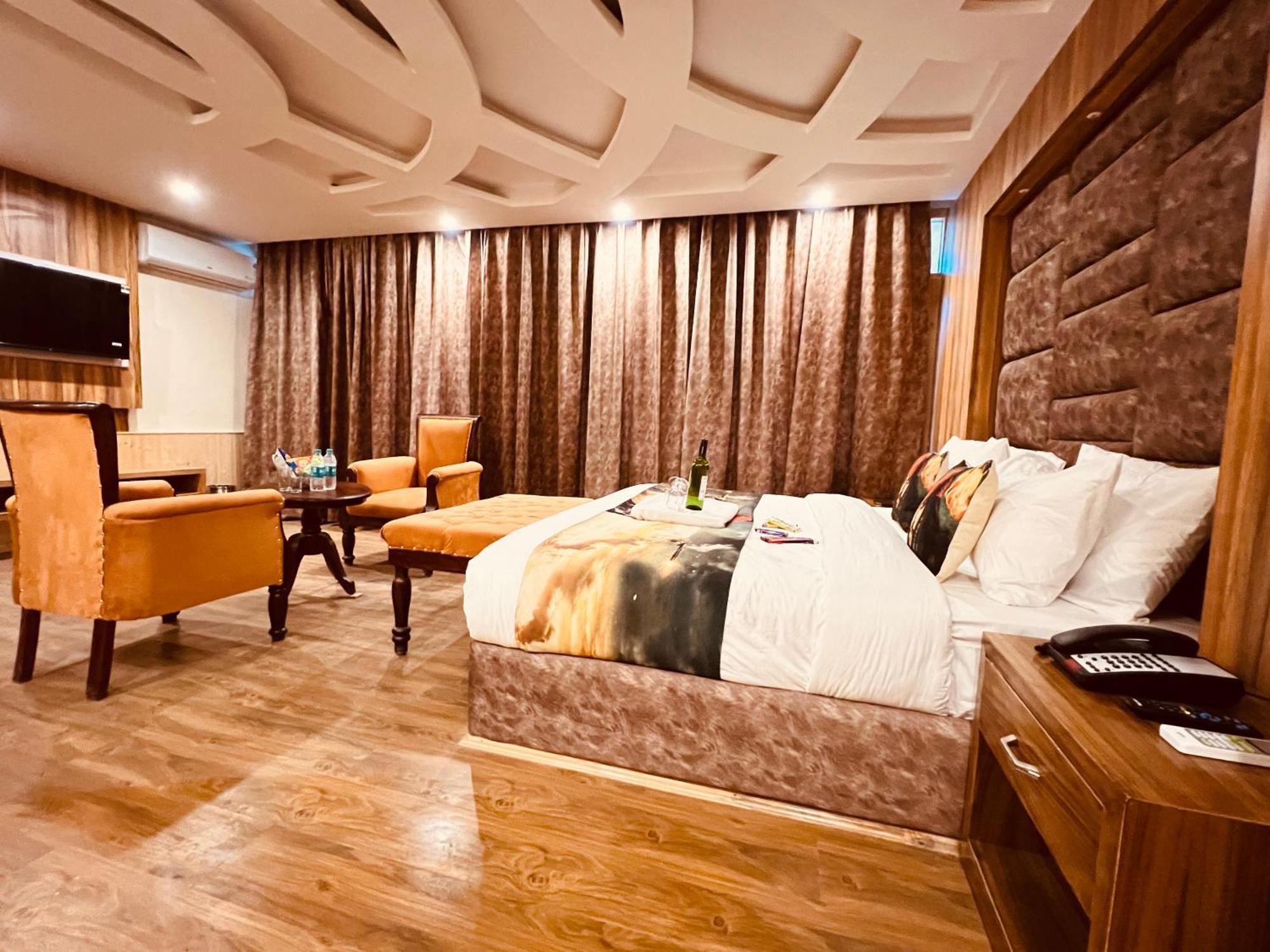 Hill River By West Western Hotel Manali (Himachal Pradesh)