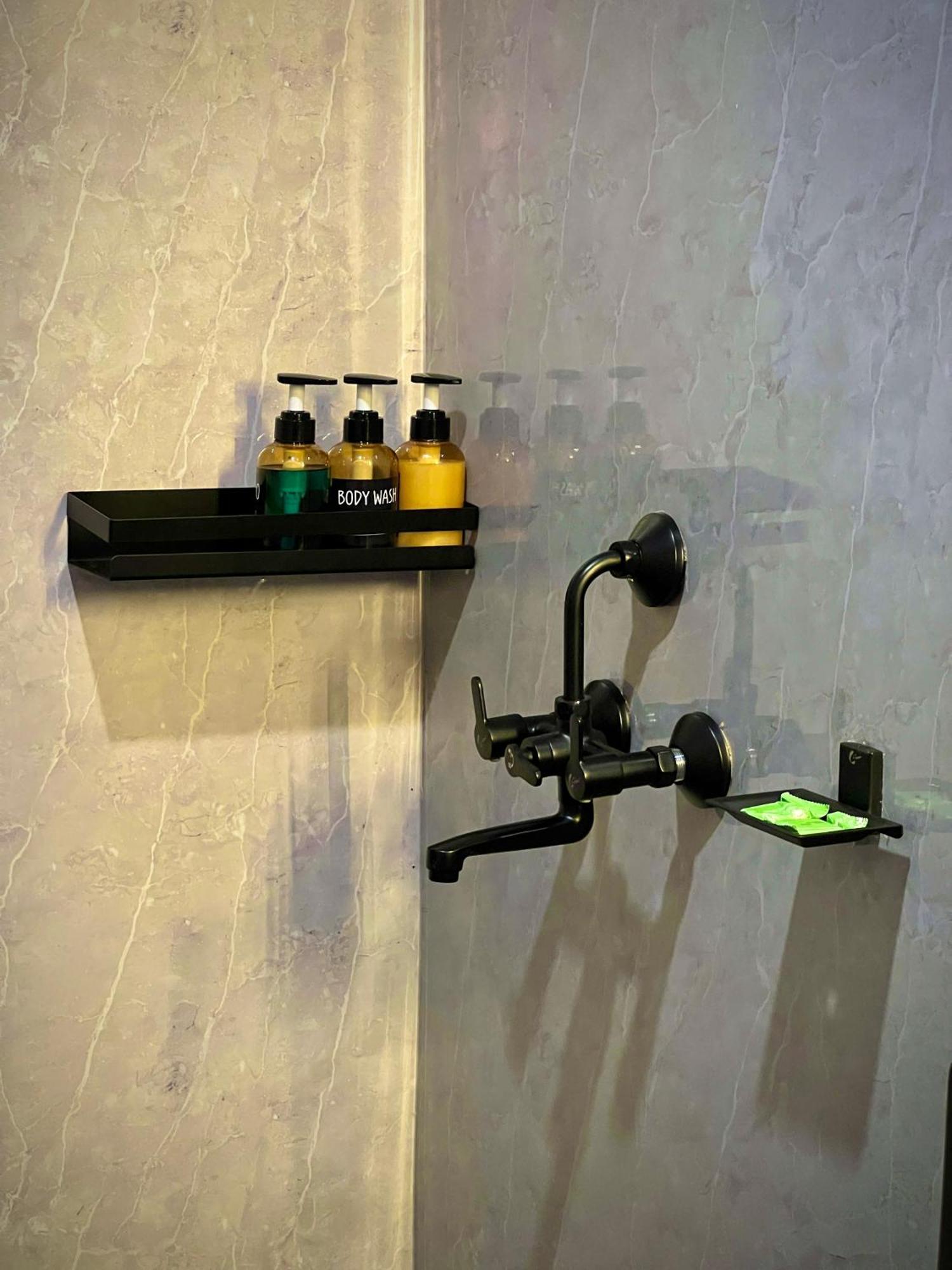 Glass By Urban Monk- Unique Centrally Heated With Electric Blankets