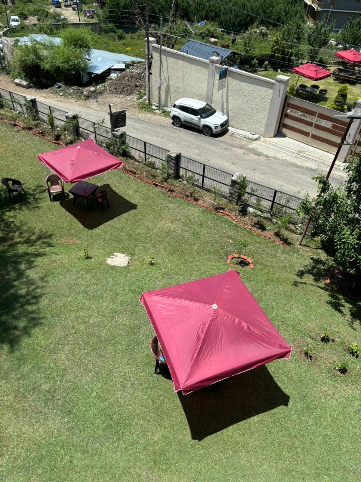 Bed & Breakfast Cornol Zorawar