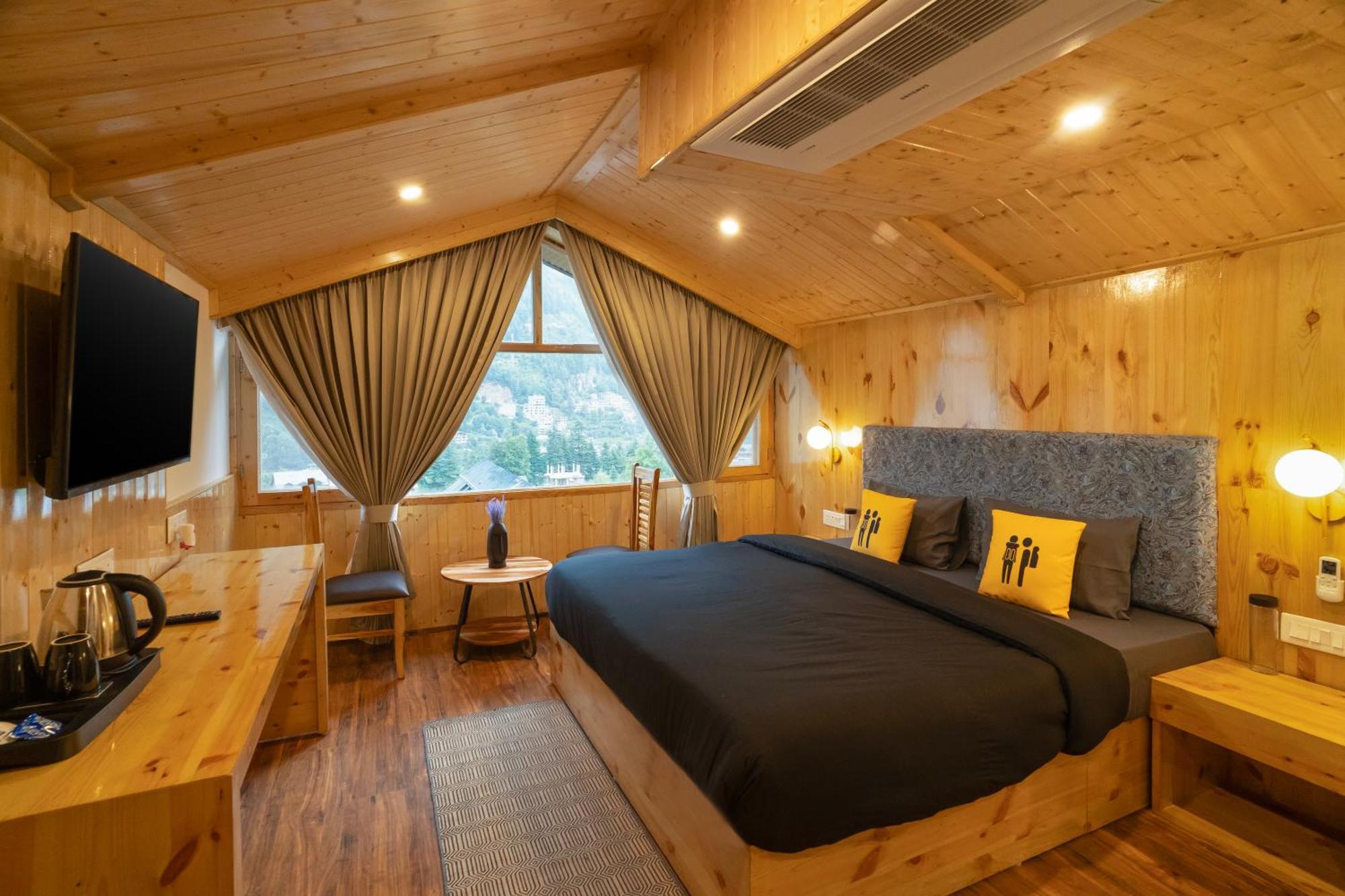 Hostel The Old Manali, Manu Temple *