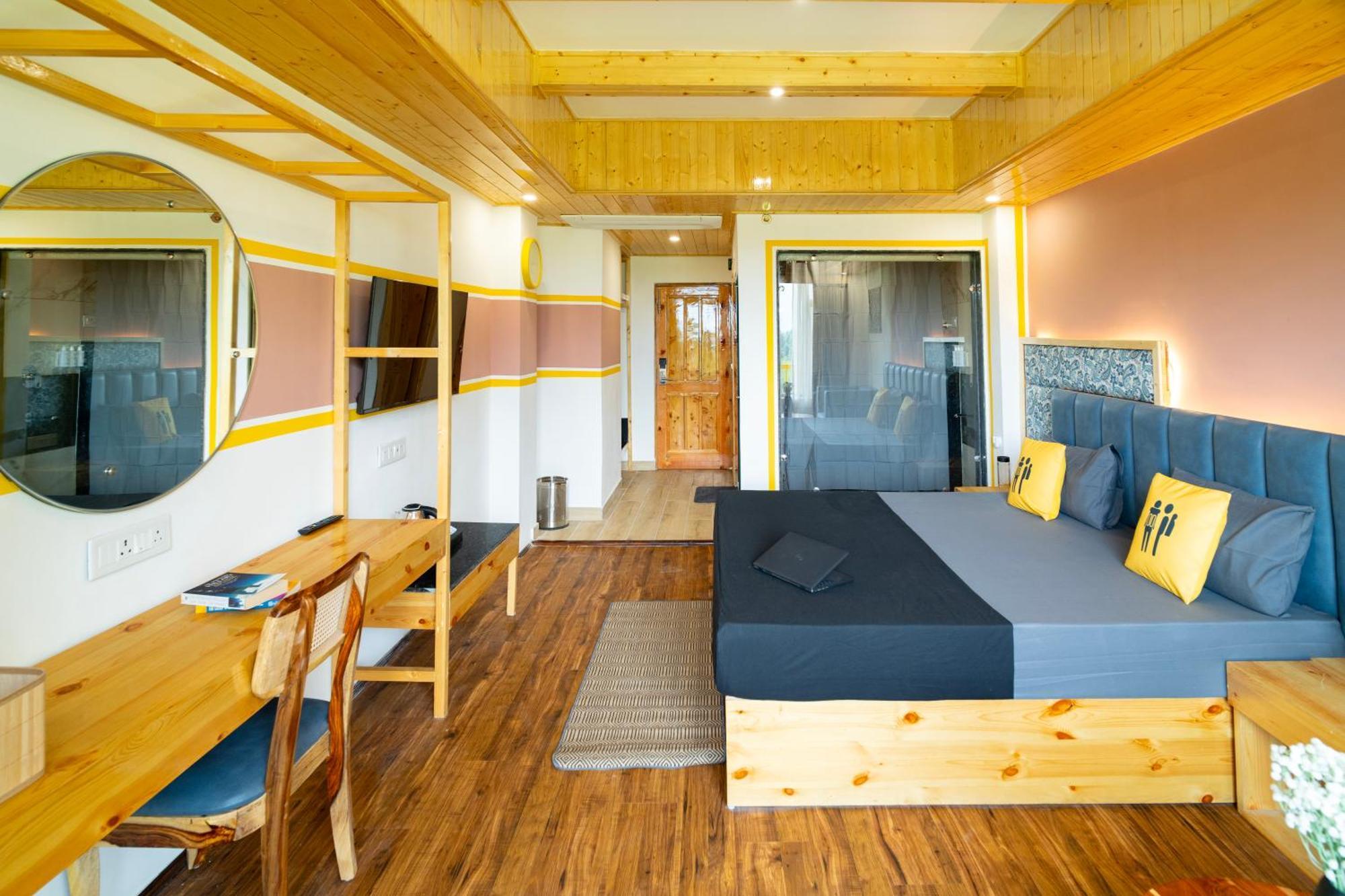 Hostel The Old Manali, Manu Temple